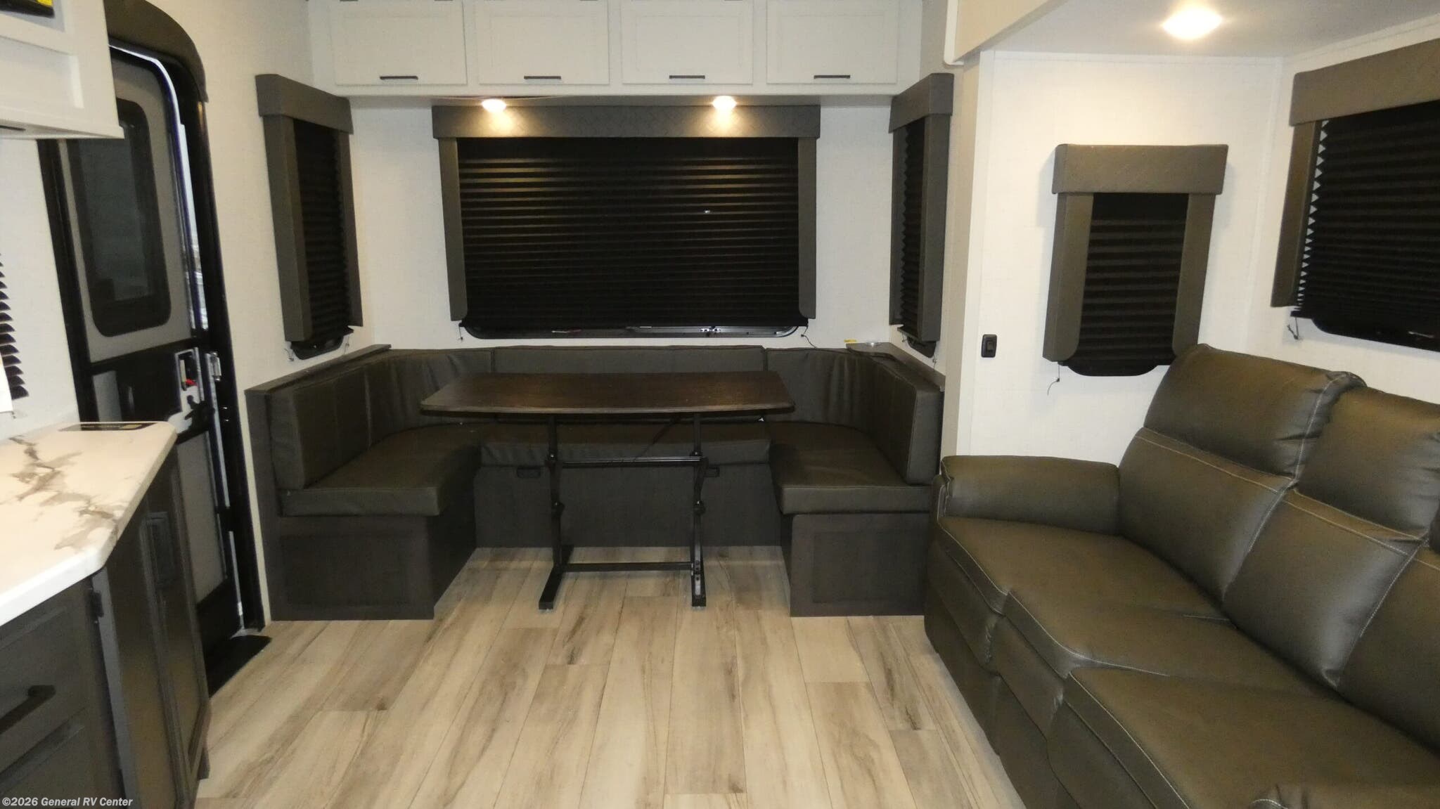 2026 Keystone Arcadia Select 25SRD - New Fifth Wheel For Sale by General RV Center in Wixom, Michigan