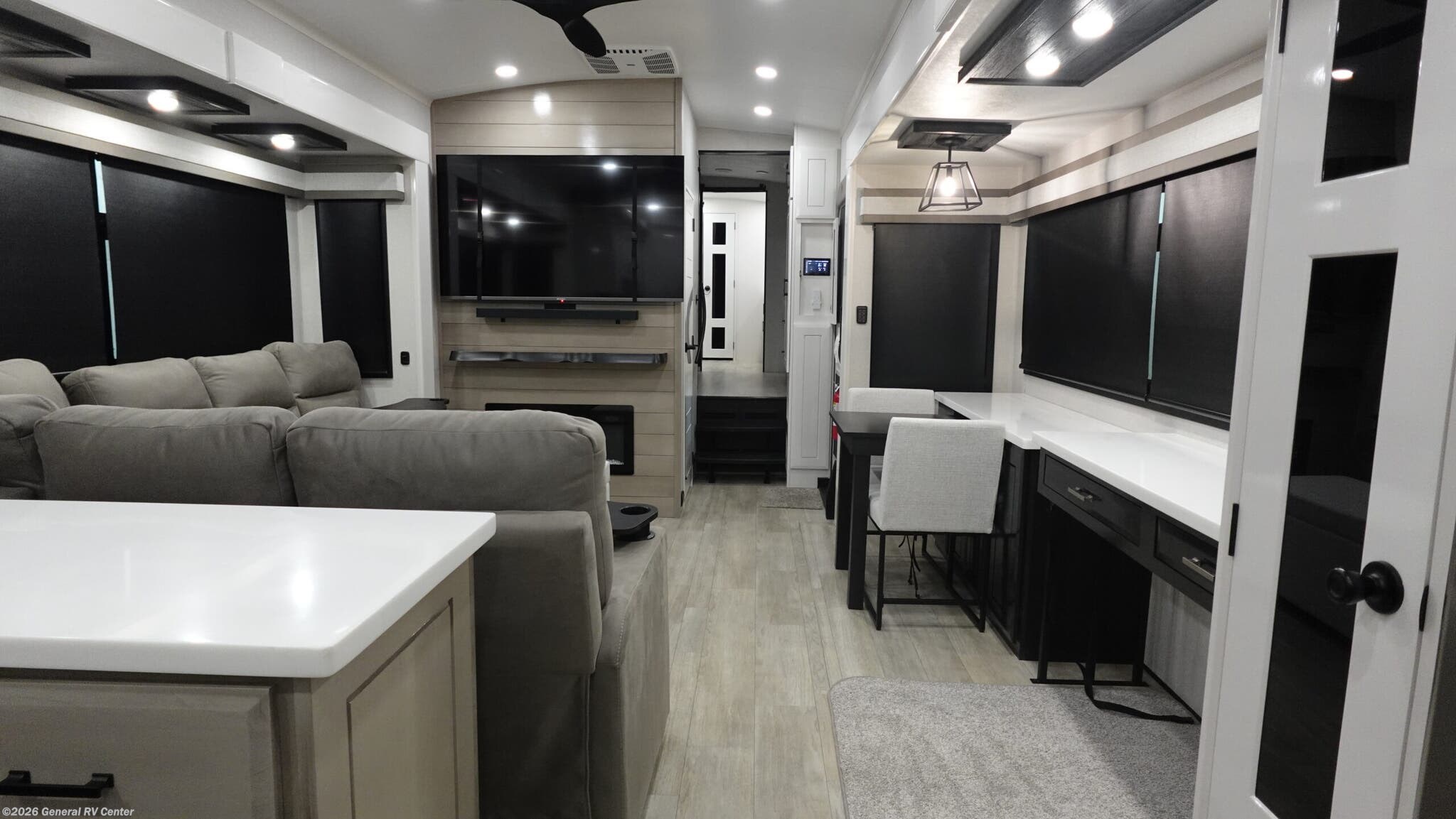 New 2026 Jayco Pinnacle 38FBRK available in Wixom, Michigan