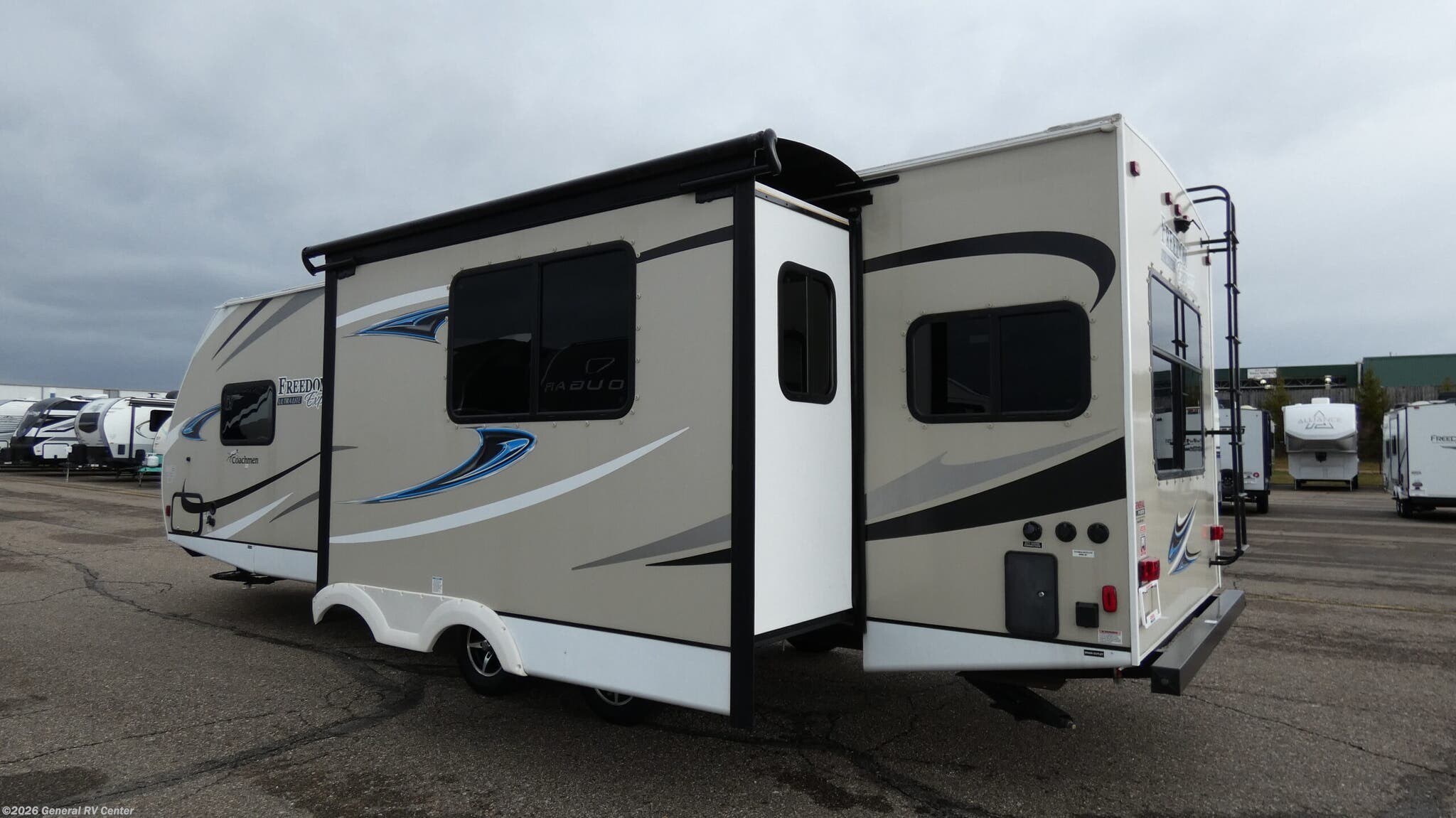2019 Freedom Express Ultra Lite 297RLDS by Coachmen from General RV Center in Wixom, Michigan