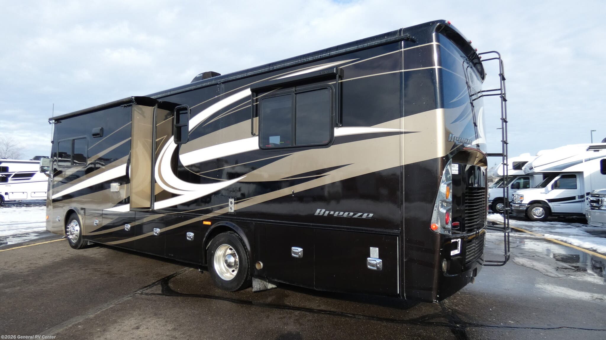 2017 Allegro Breeze 32BR by Tiffin from General RV Center in Wixom, Michigan