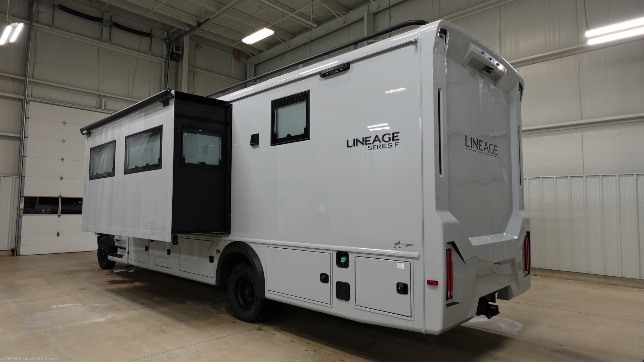 2026 Lineage 31ZW by Grand Design from General RV Center in Wixom, Michigan