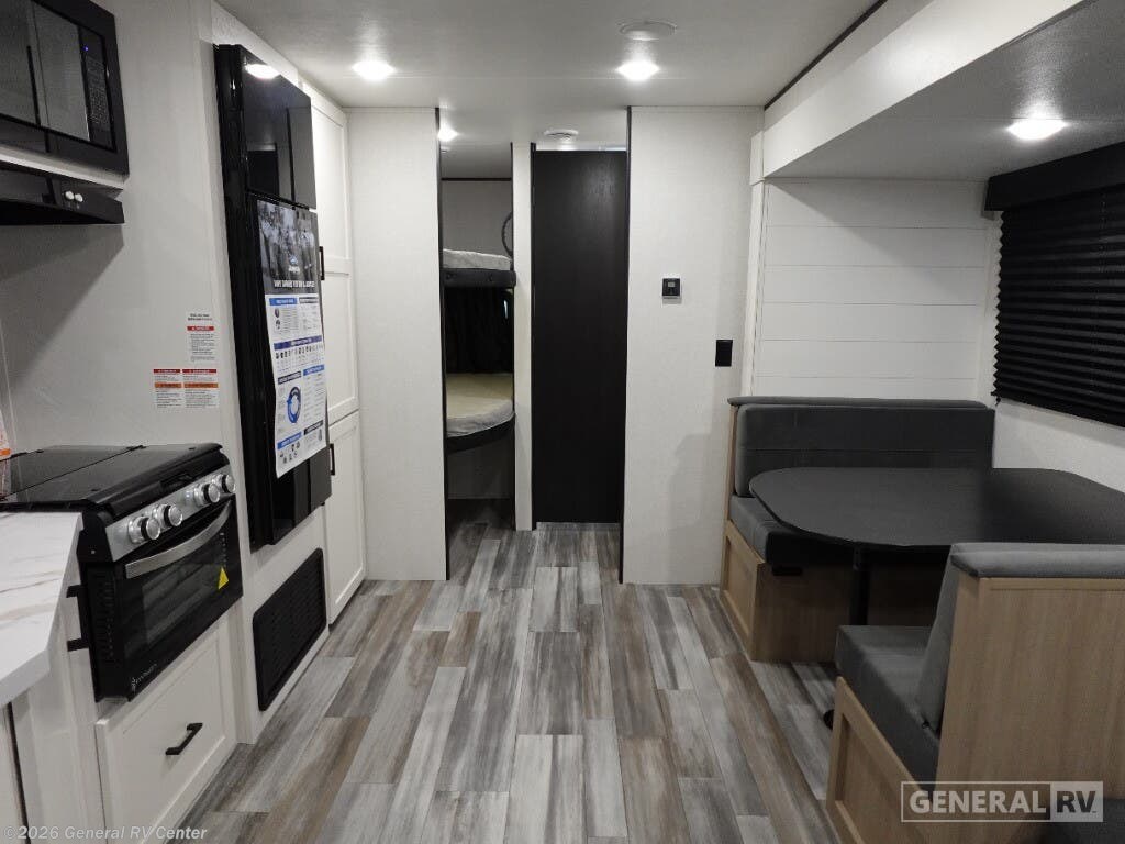 2026 Jayco Flight 261BHS - New Travel Trailer For Sale by General RV Center in Wixom, Michigan
