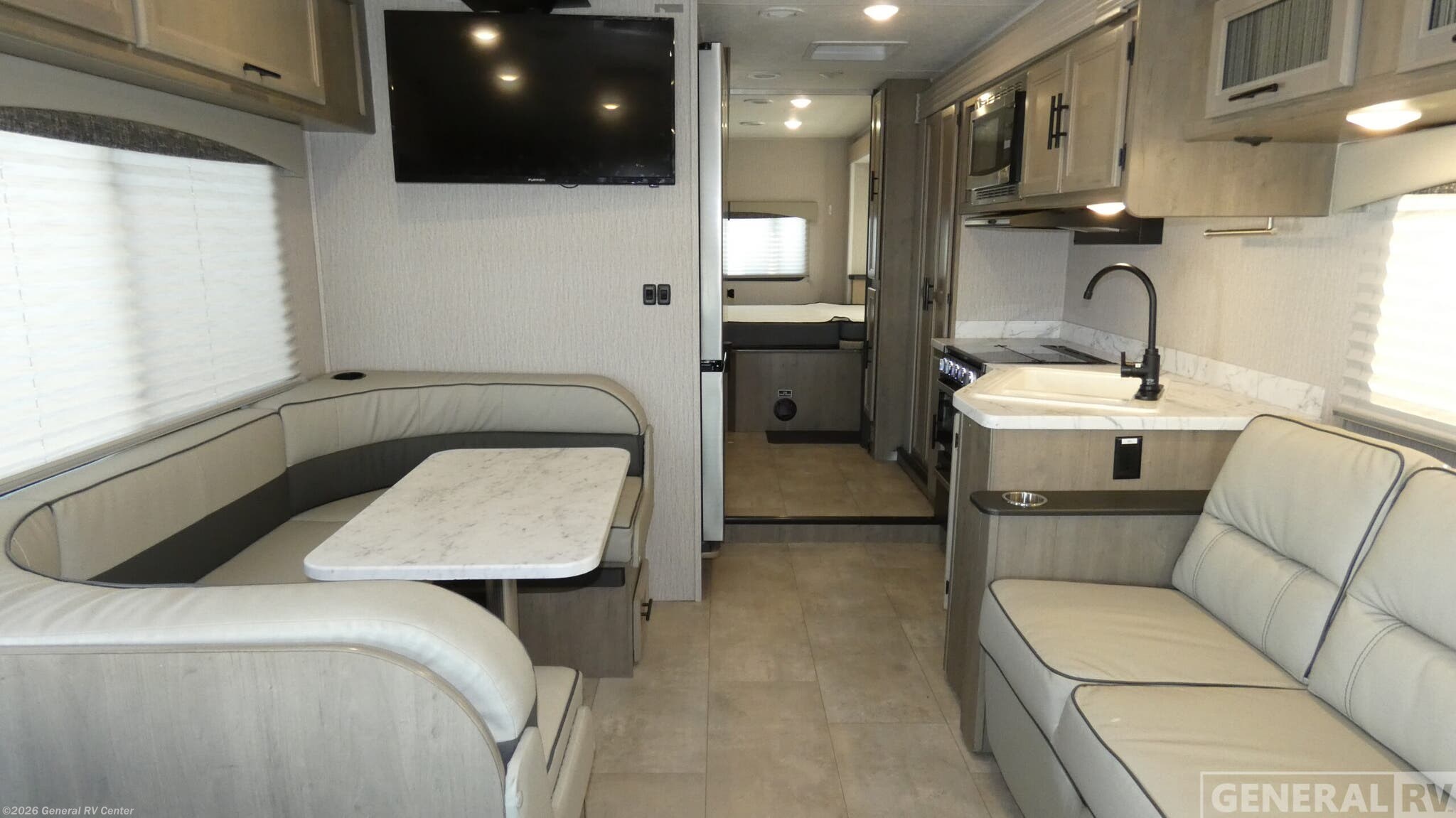 2023 Coachmen Freelander 31FS Ford - Used Class C For Sale by General RV Center in Wixom, Michigan