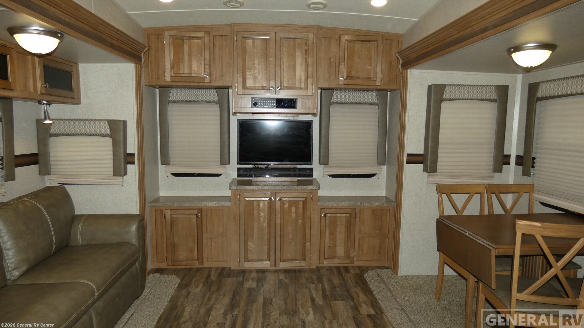2018 Forest River Flagstaff Super Lite 526RLWS - Used Fifth Wheel For Sale by General RV Center in Wixom, Michigan
