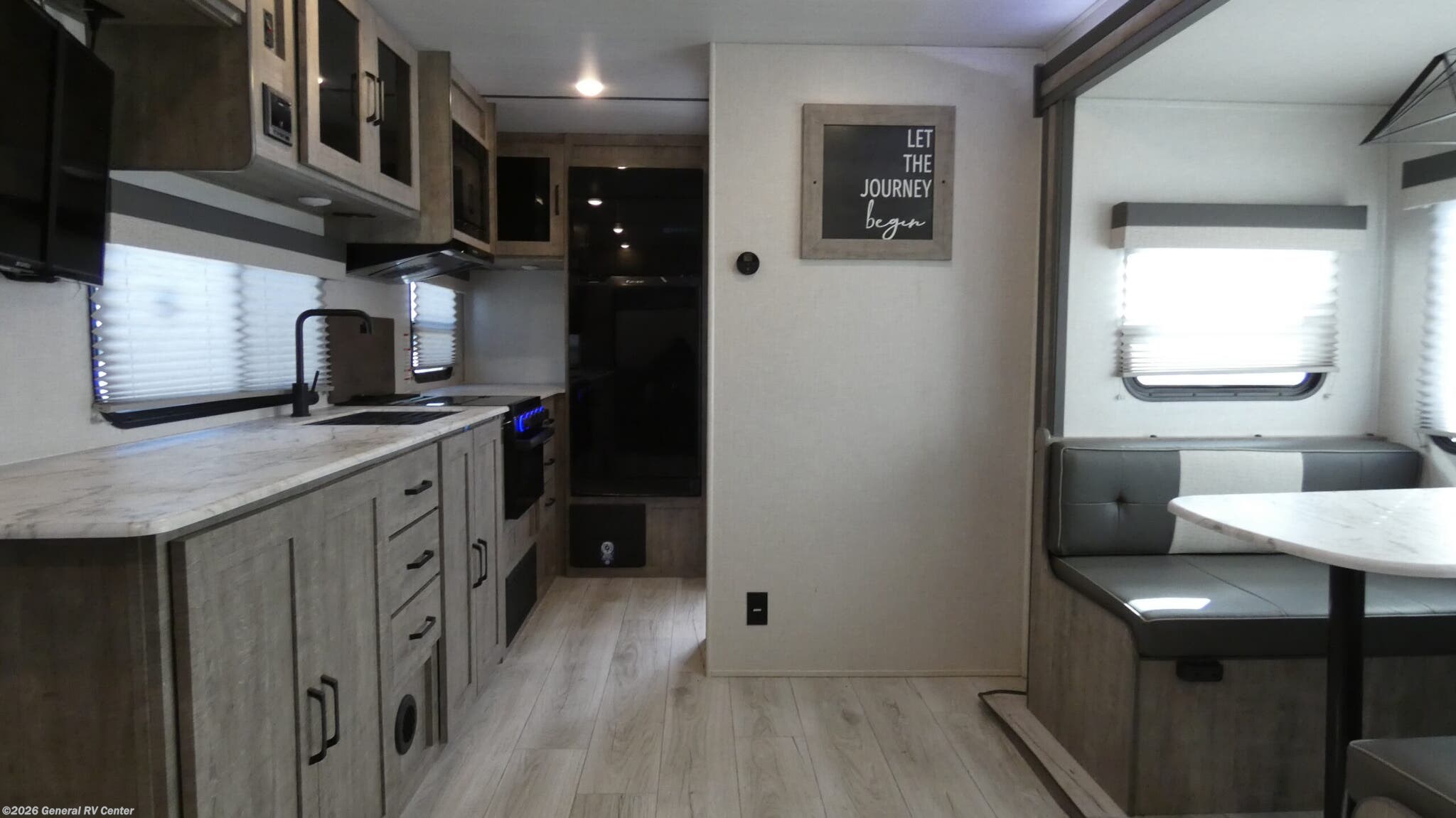 2023 Forest River Surveyor Legend 203RKLE - Used Travel Trailer For Sale by General RV Center in Wixom, Michigan
