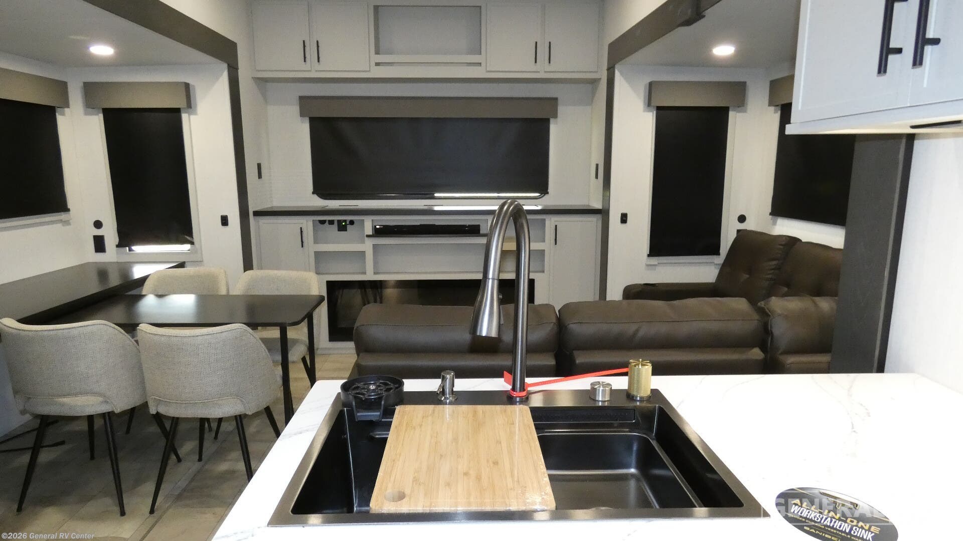 2026 Prime Time Sanibel 34LOUNGE - New Fifth Wheel For Sale by General RV Center in Wixom, Michigan