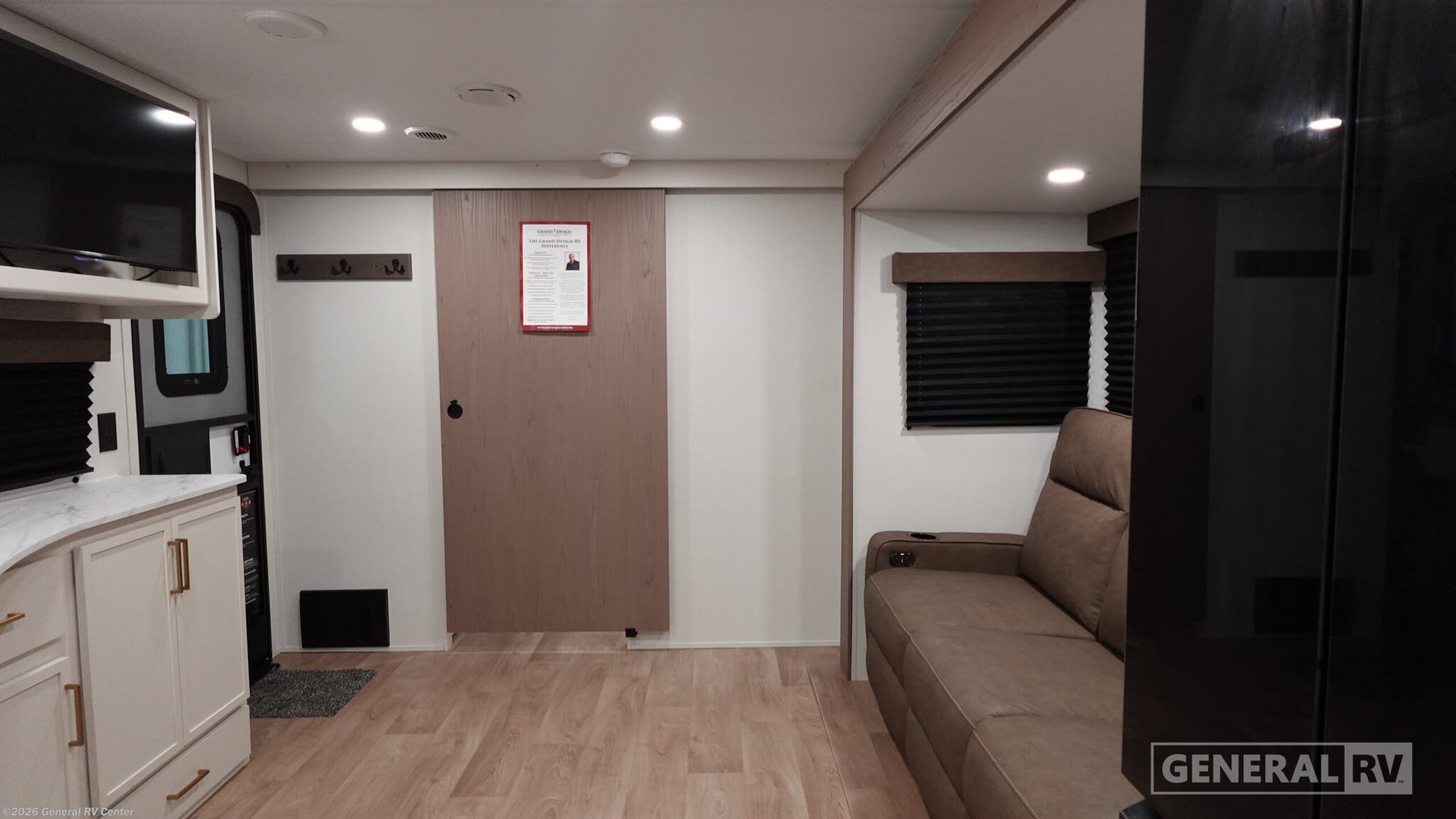 2026 Grand Design Transcend Xplor 22RBX - New Travel Trailer For Sale by General RV Center in Wixom, Michigan