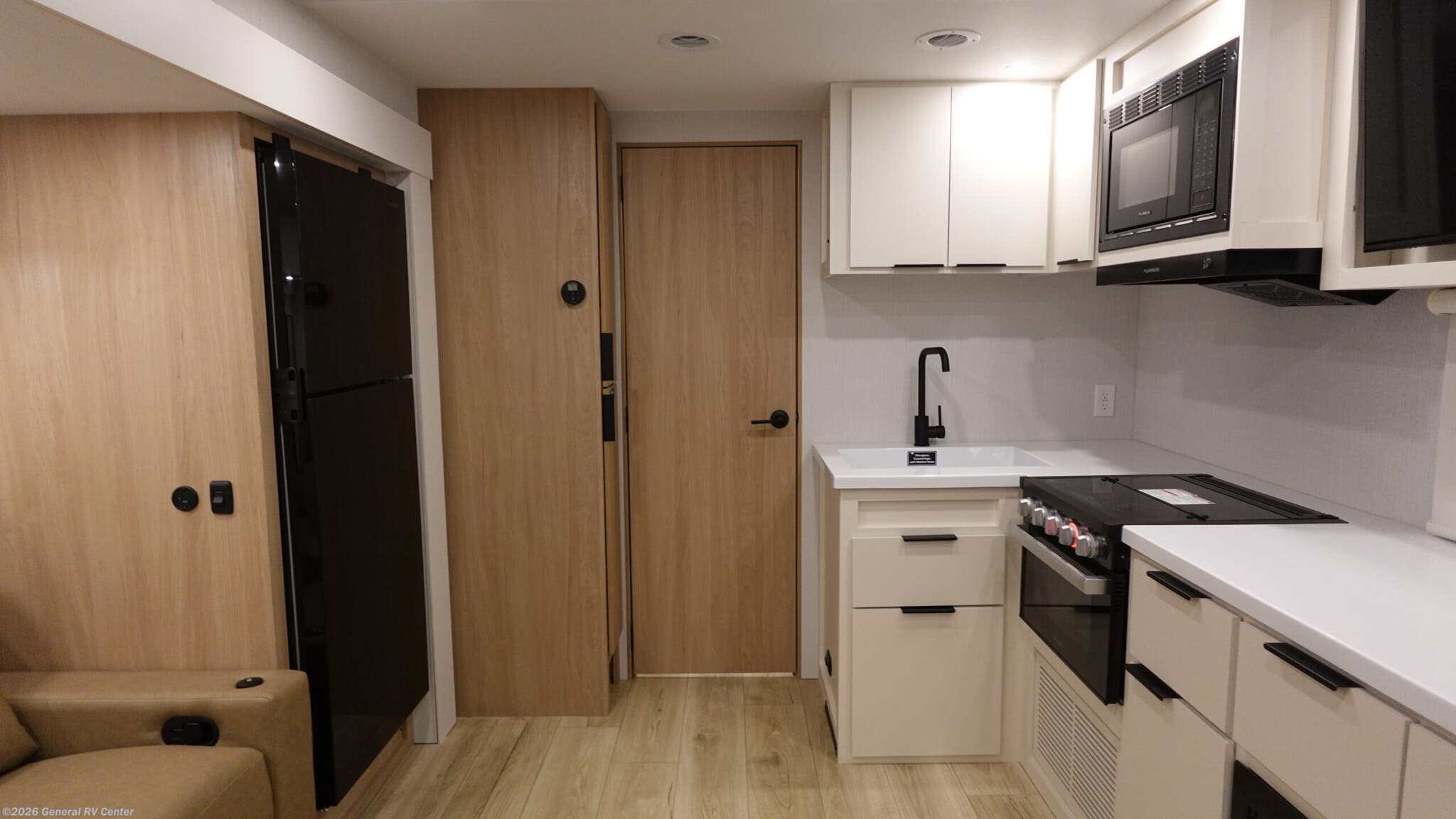 New 2026 Winnebago Thrive 25RLS available in Wixom, Michigan