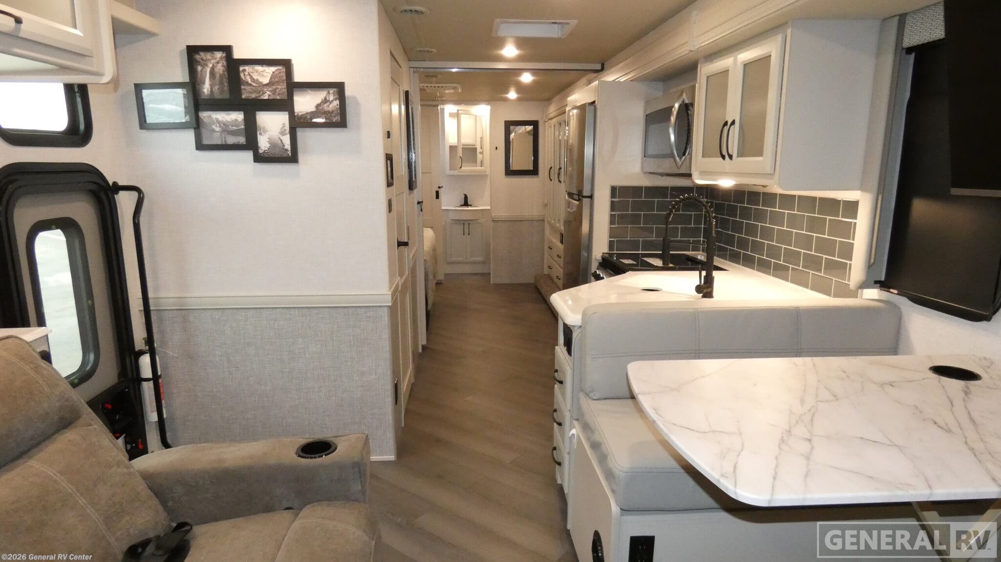 2024 Holiday Rambler Eclipse 32S - Used Class A For Sale by General RV Center in Wixom, Michigan