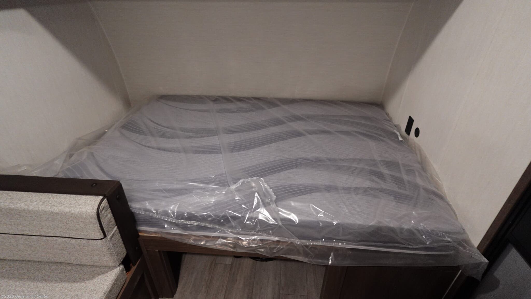 2026 Keystone Cougar 26LBW - New Travel Trailer For Sale by General RV Center in Wixom, Michigan