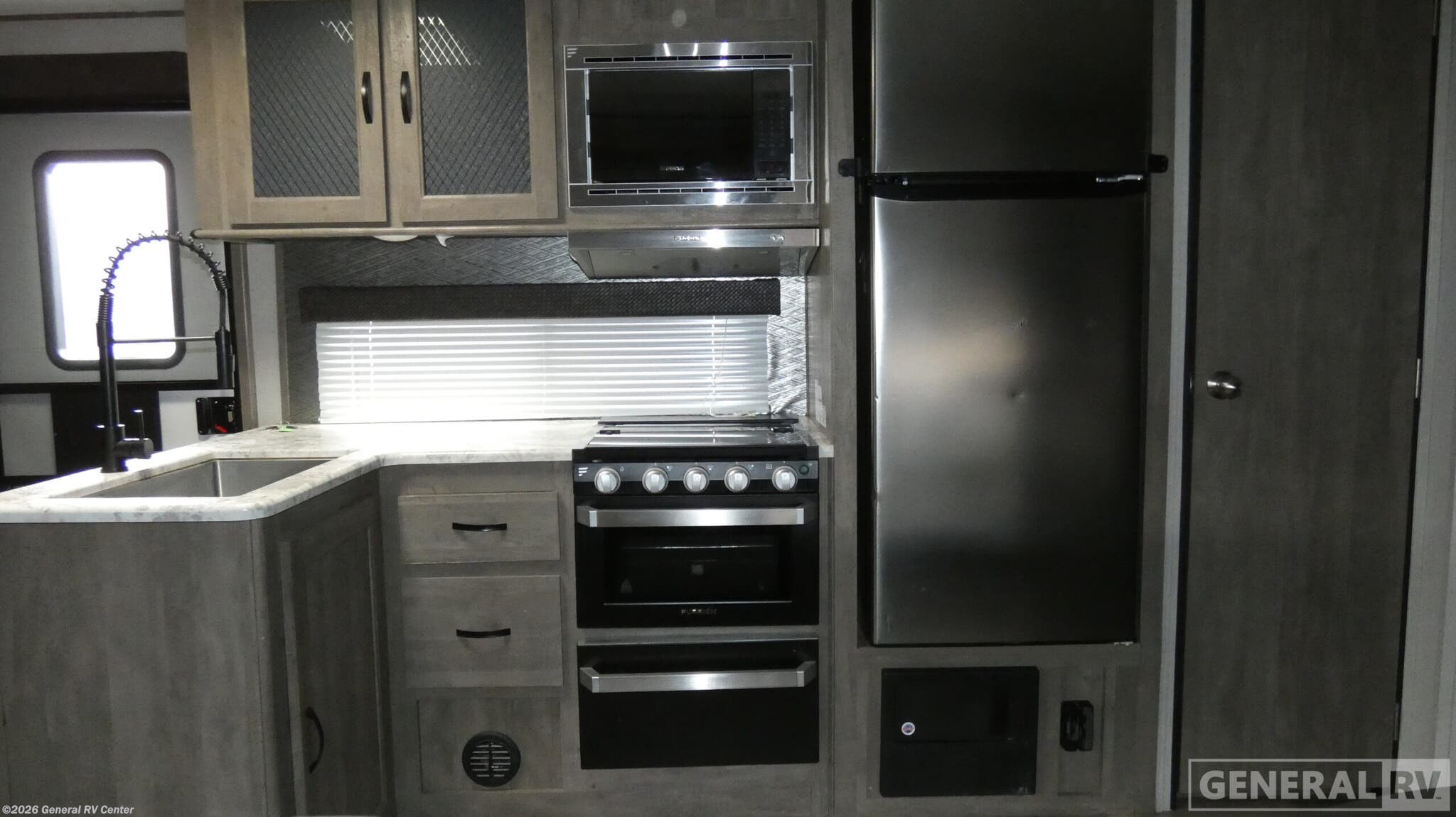 2020 Forest River Vibe 26BH - Used Travel Trailer For Sale by General RV Center in Wixom, Michigan