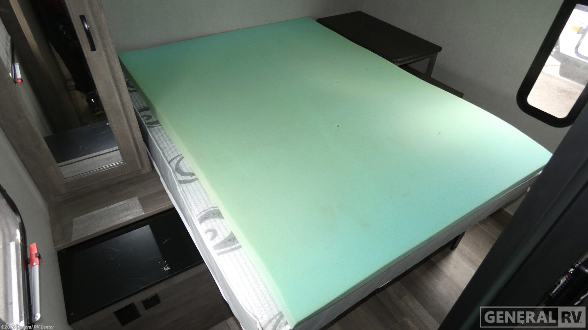 2020 Vibe 26BH by Forest River from General RV Center in Wixom, Michigan