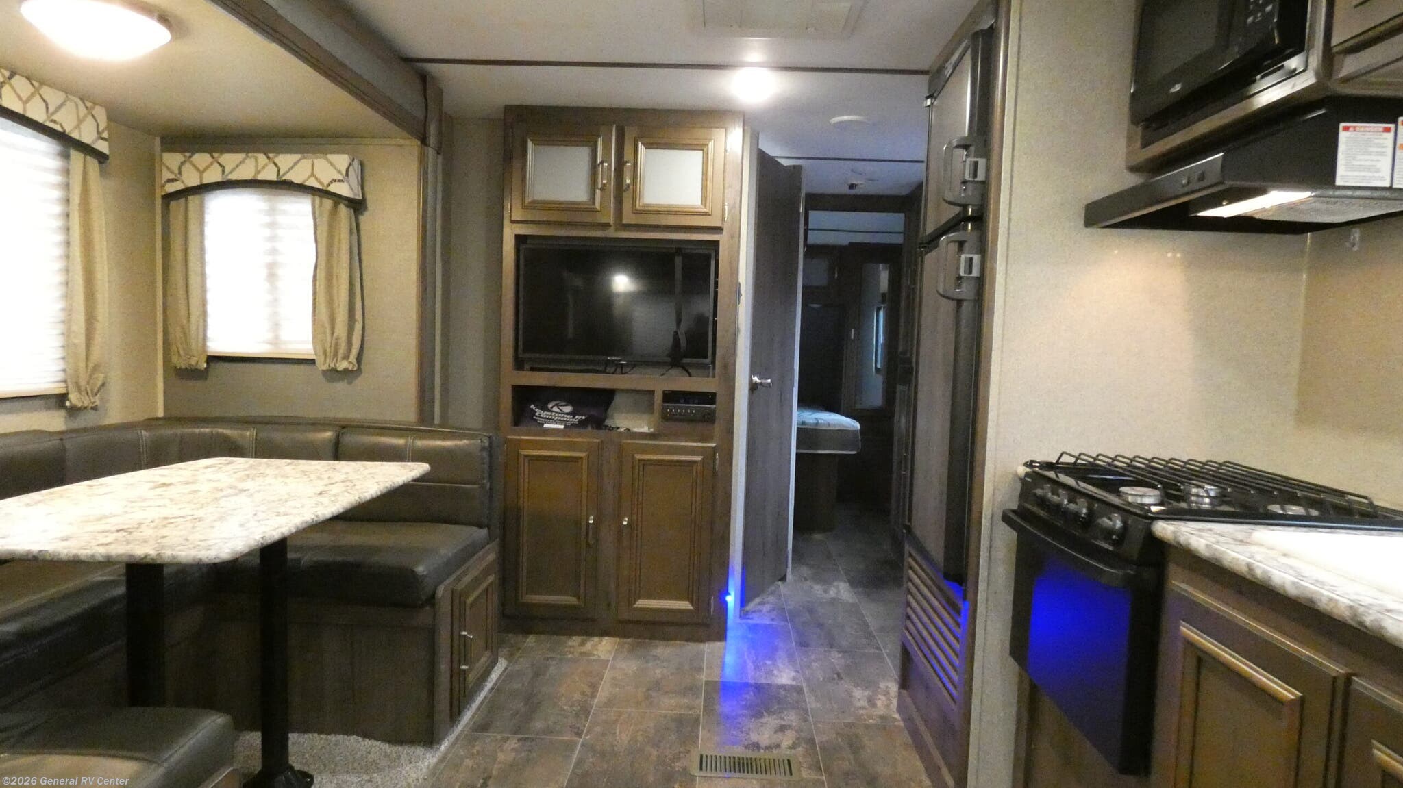 Used 2018 Keystone Passport GT 2520RL available in Wixom, Michigan