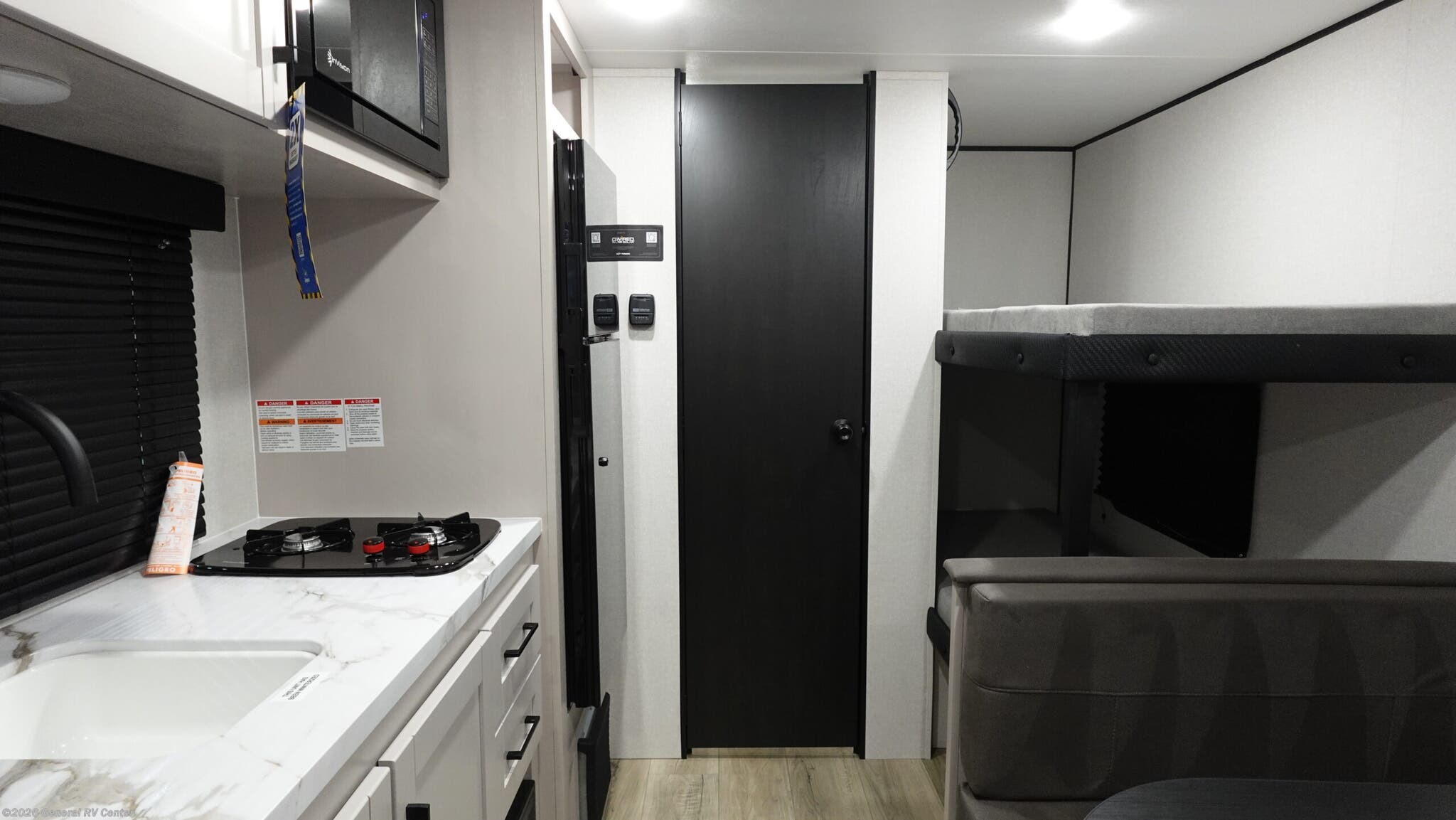 2026 Jayco FEATHER 17BHSL - New Travel Trailer For Sale by General RV Center in Wixom, Michigan