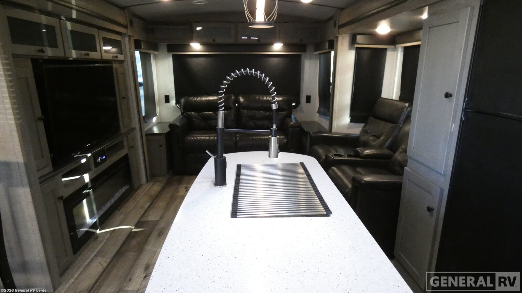 2021 Keystone Outback 330RL - Used Travel Trailer For Sale by General RV Center in Wixom, Michigan