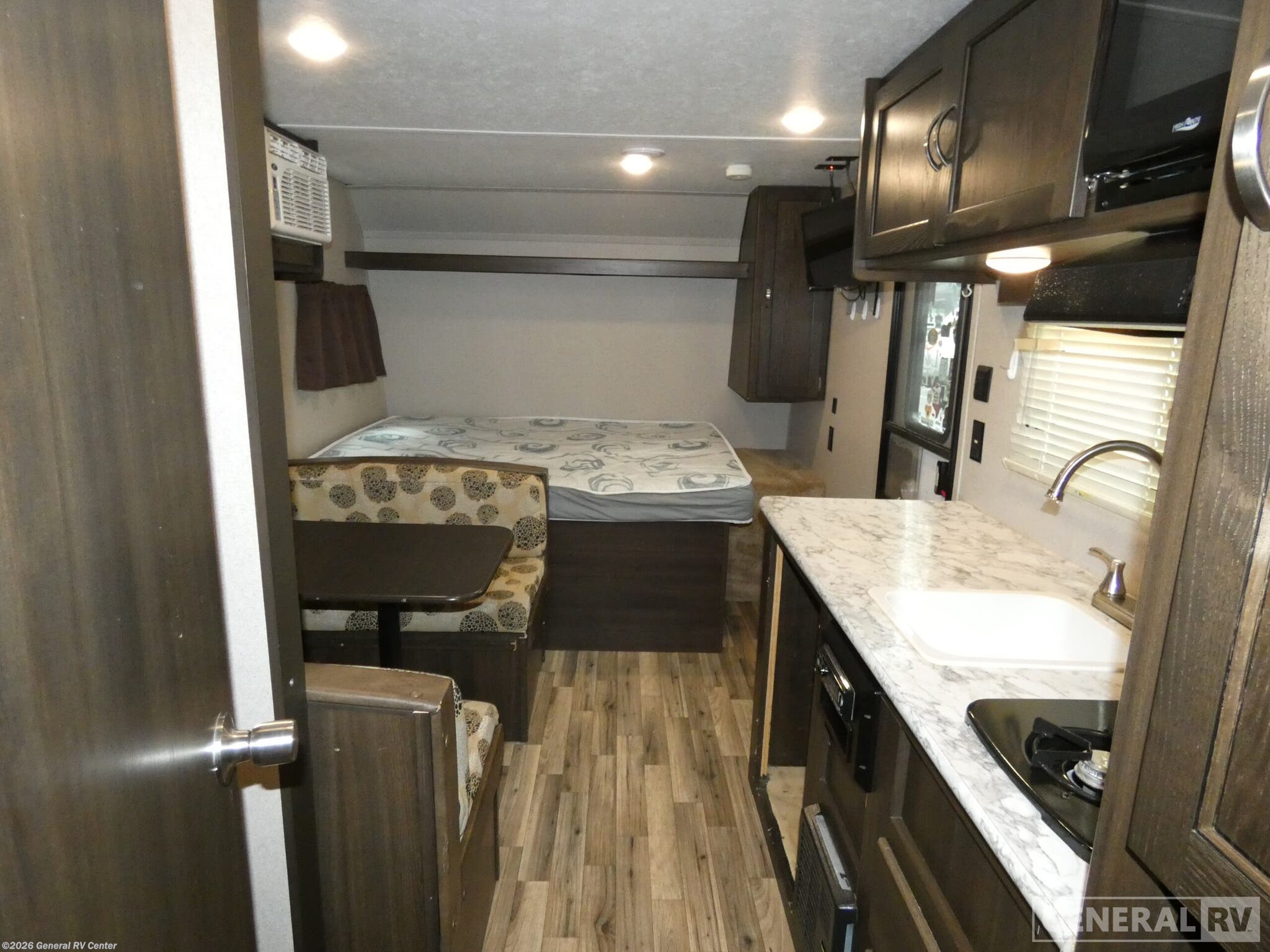 Used 2019 Keystone Springdale 1800BH available in Wixom, Michigan