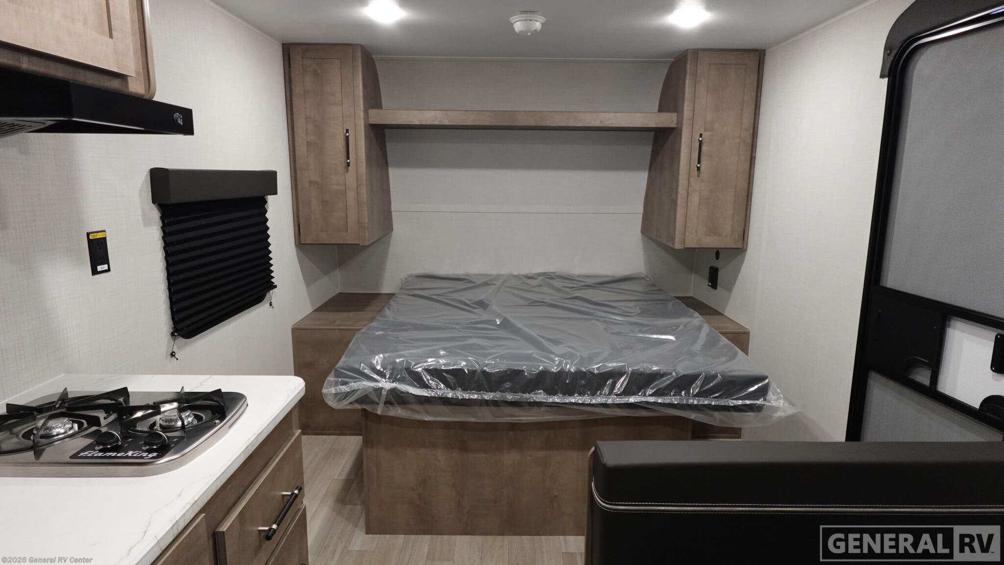 New 2026 Keystone Springdale 1700FQ available in Wixom, Michigan