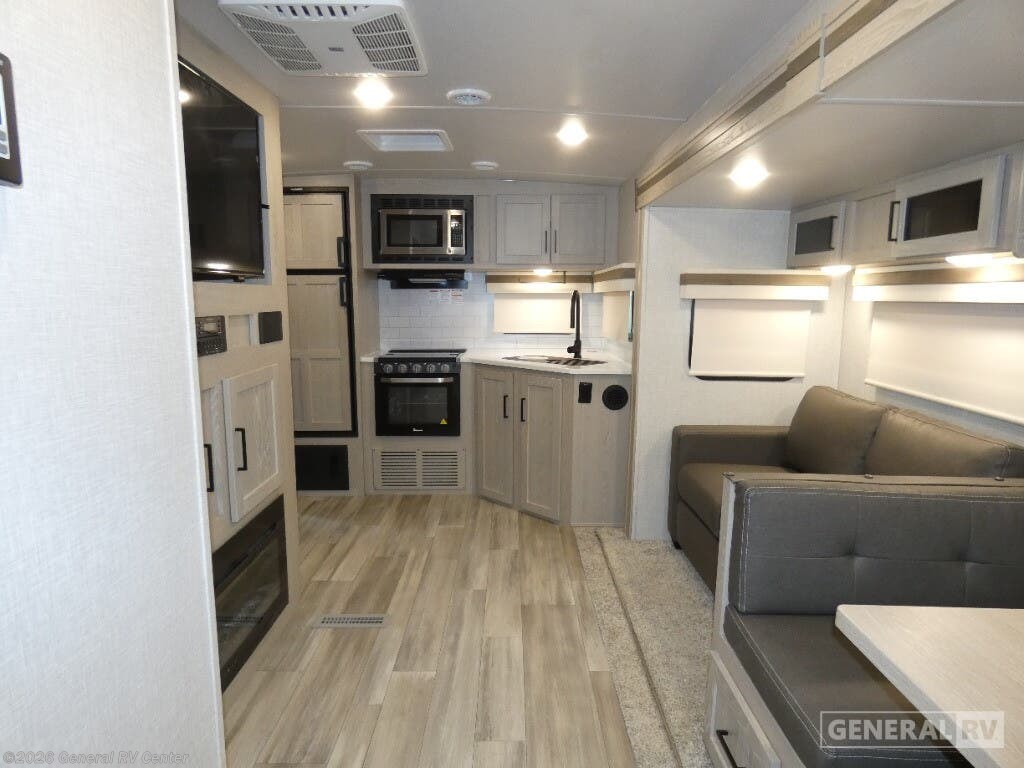 2022 Forest River Rockwood Ultra Lite 2614BS - Used Travel Trailer For Sale by General RV Center in Wixom, Michigan