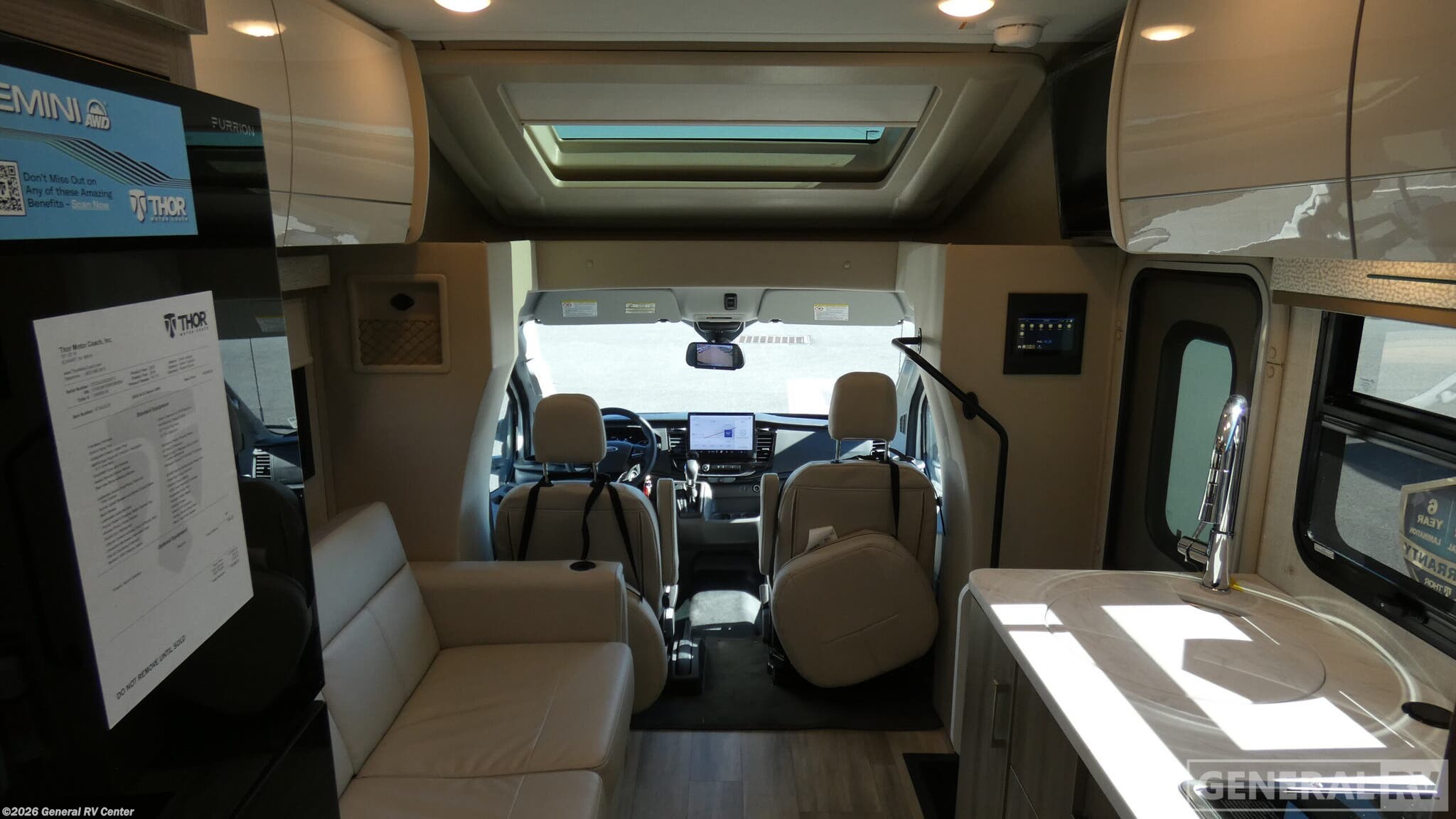 New 2026 Thor Motor Coach Gemini 24JG available in Wixom, Michigan