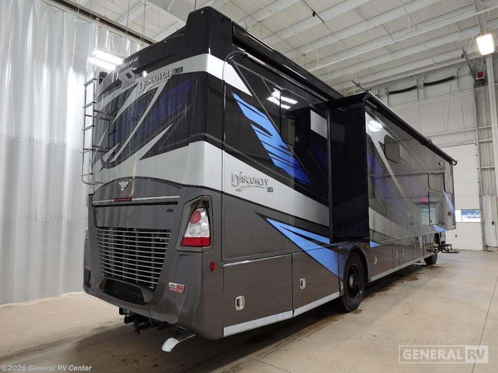 2026 Discovery LXE 40M by Fleetwood from General RV Center in Wixom, Michigan
