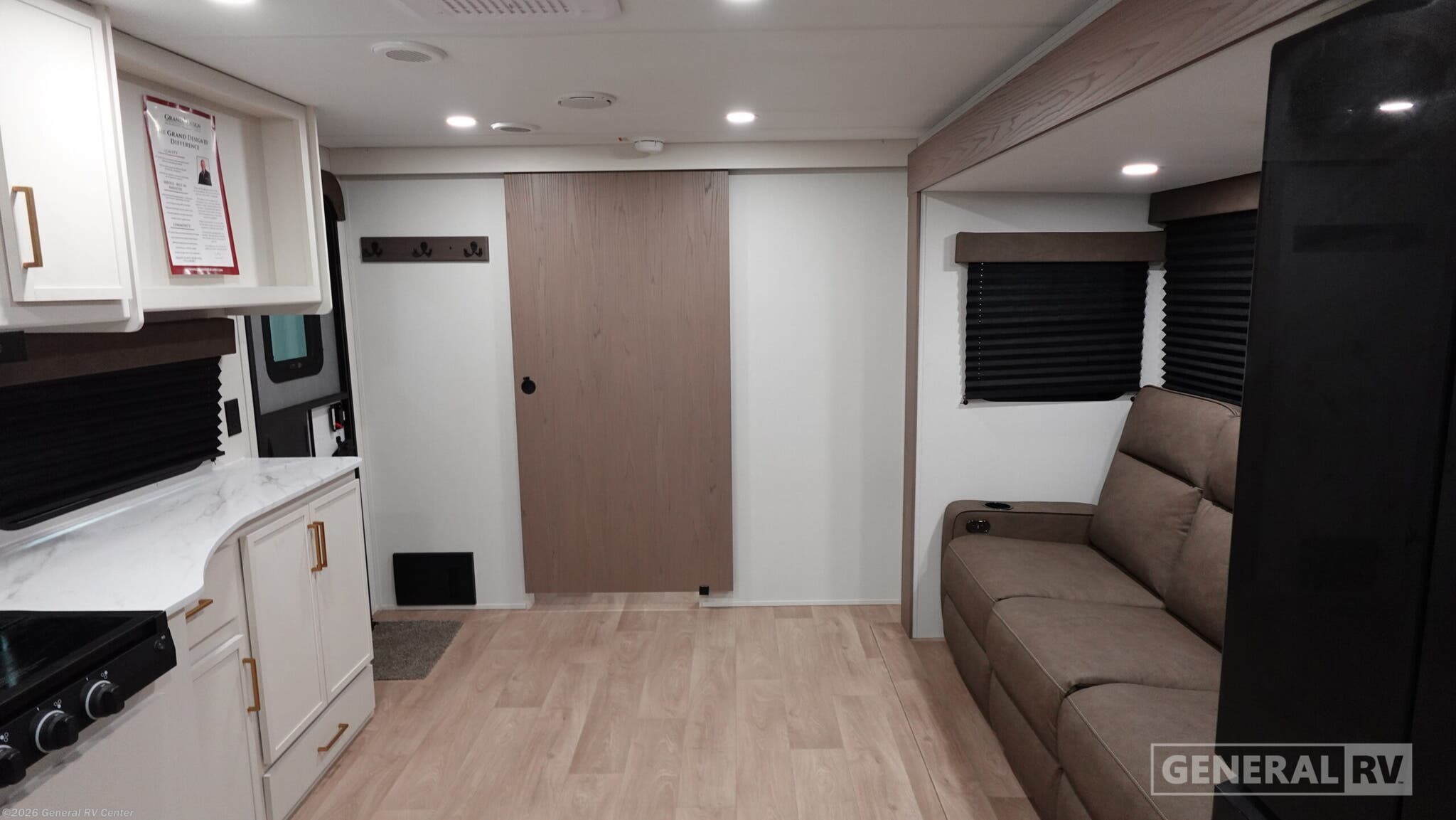 2026 Grand Design Transcend 22RBX - New Travel Trailer For Sale by General RV Center in Wixom, Michigan