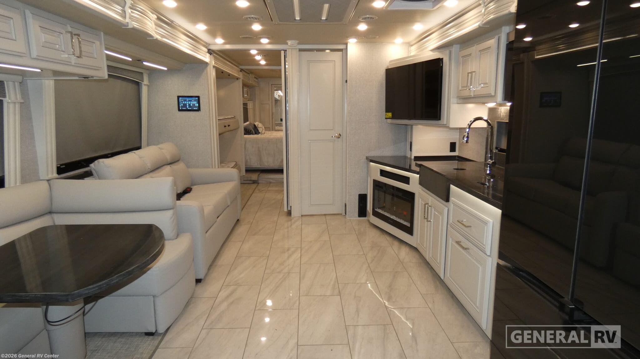 2026 Fleetwood Discovery LXE 40G - New Class A For Sale by General RV Center in Wixom, Michigan