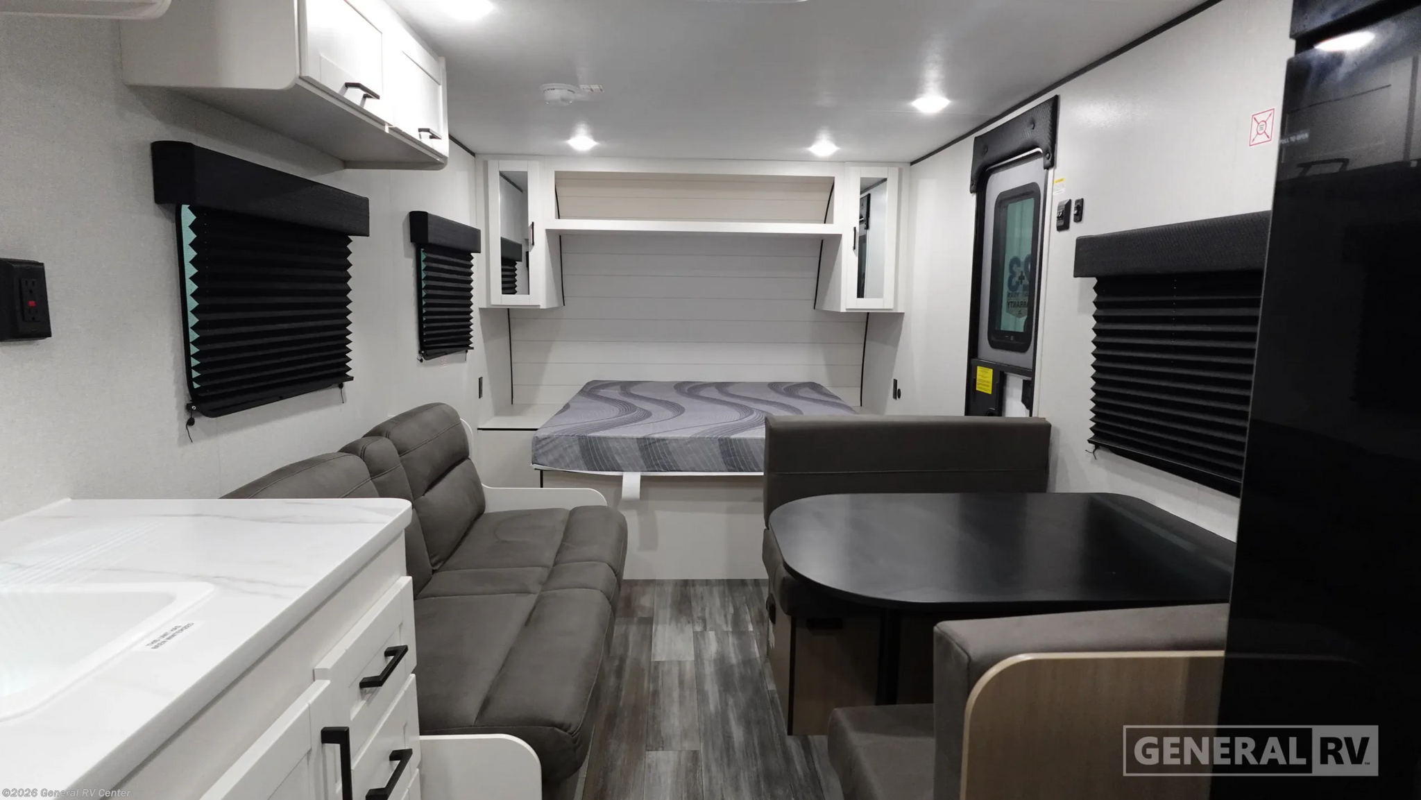 New 2026 Jayco Jay Flight 250BH available in Wixom, Michigan