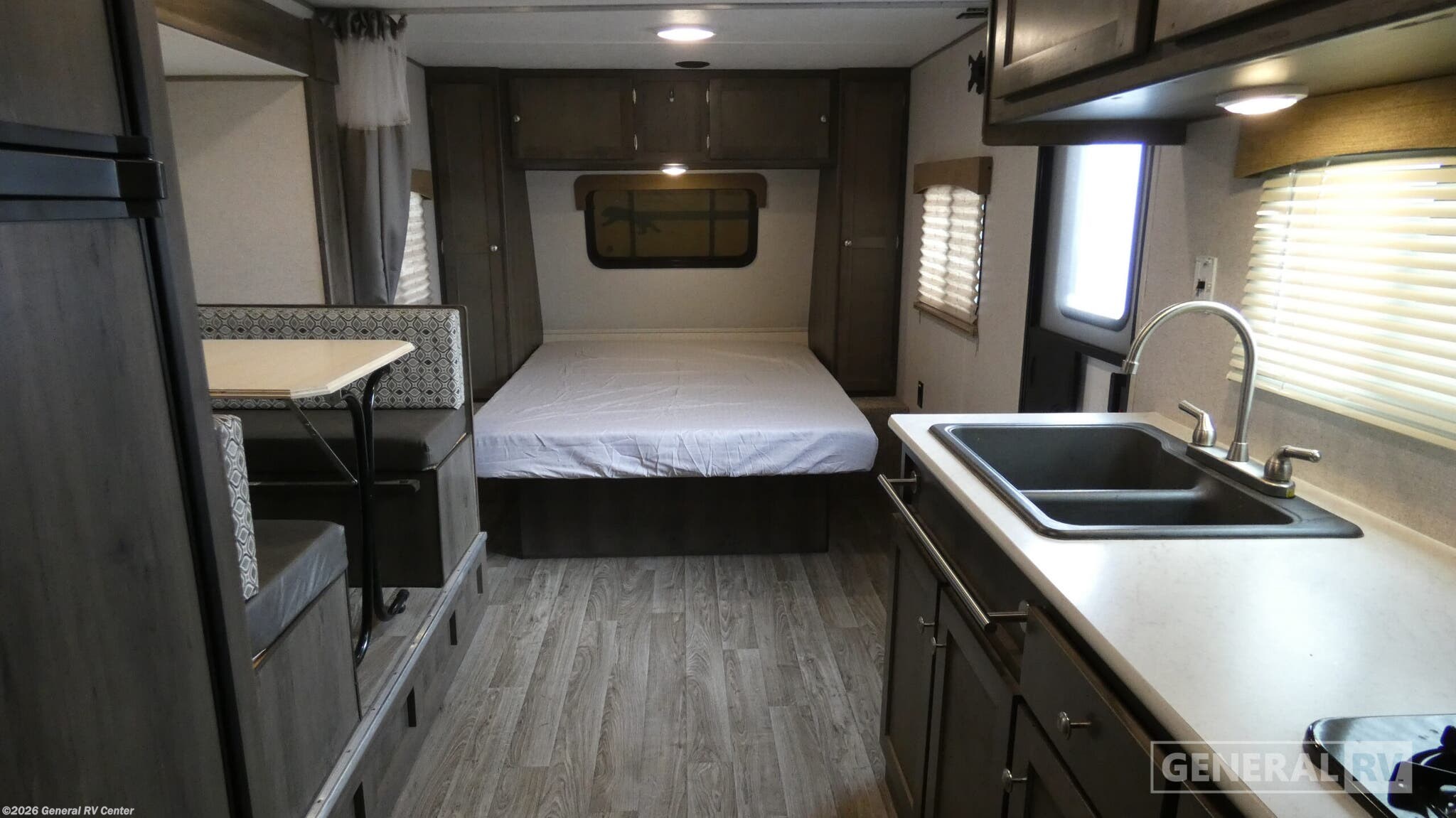 Used 2020 Coachmen Clipper 21BHS available in Wixom, Michigan