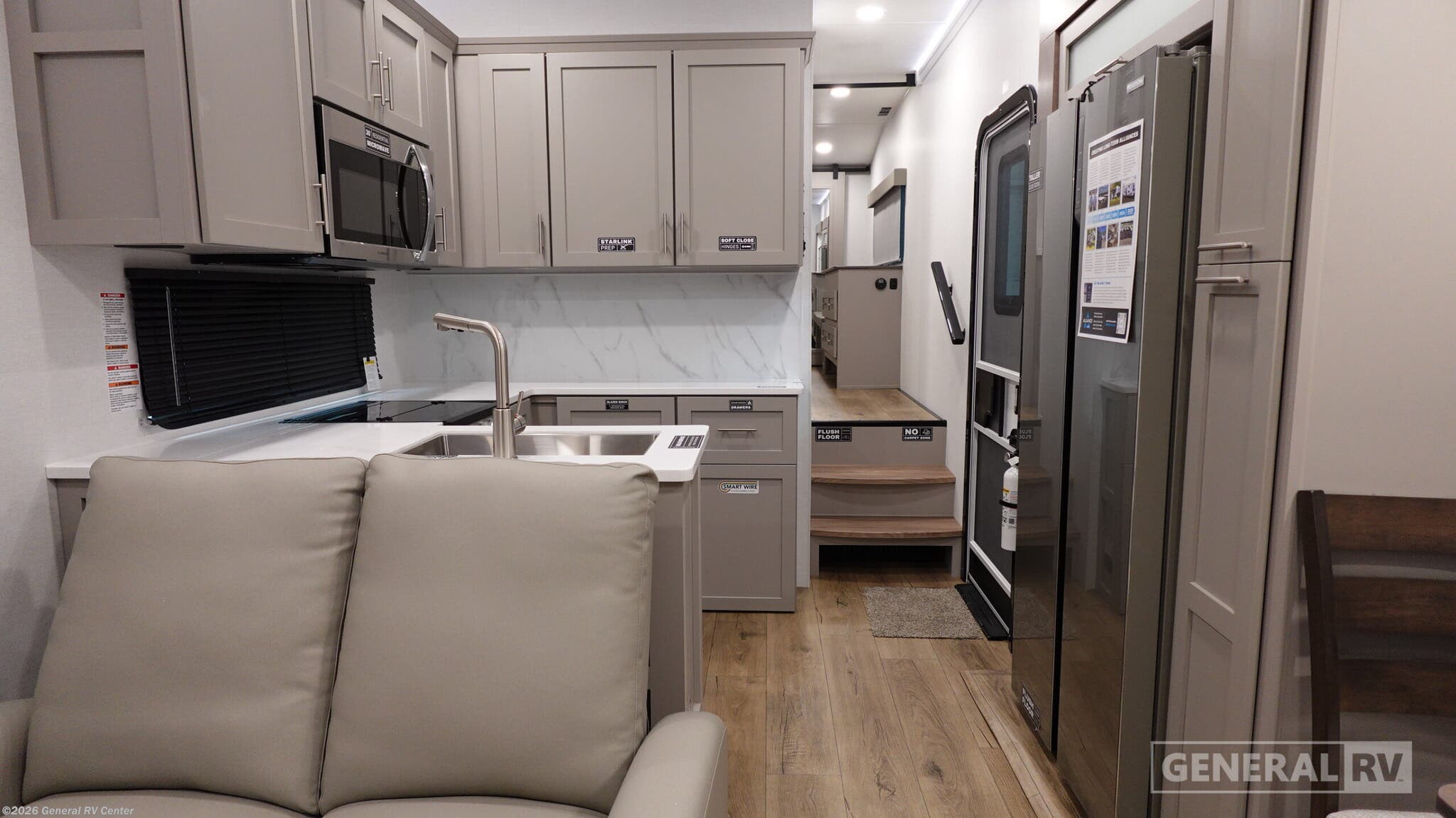 New 2025 Alliance RV Avenue 38DBL available in Wixom, Michigan