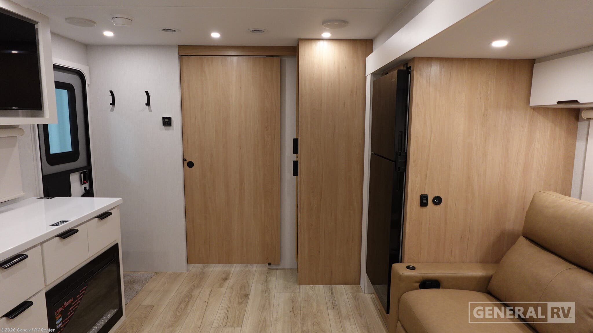 2026 Winnebago Thrive 22MBH - New Travel Trailer For Sale by General RV Center in Wixom, Michigan