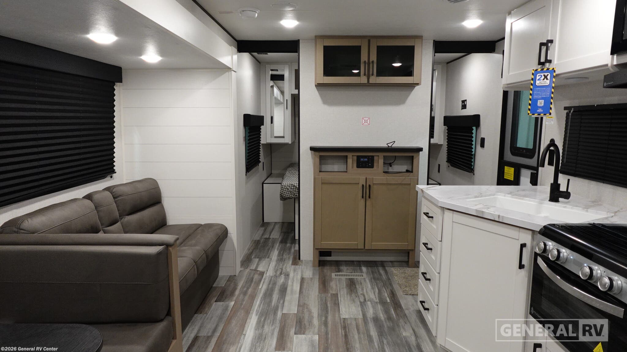 New 2026 Jayco Jay Flight SLX 321BDS available in Wixom, Michigan