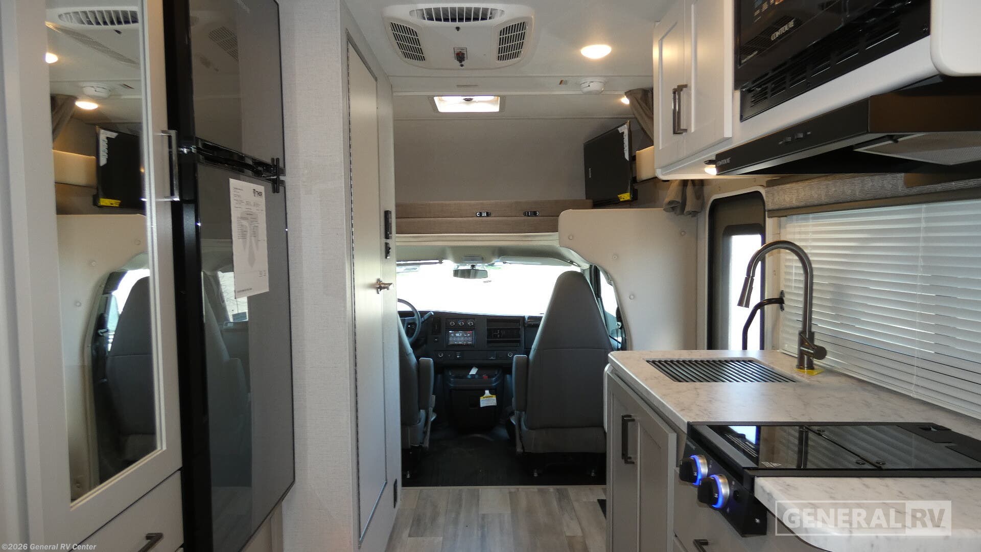New 2026 Thor Motor Coach Pasadena SE19 Chevy available in Wixom, Michigan