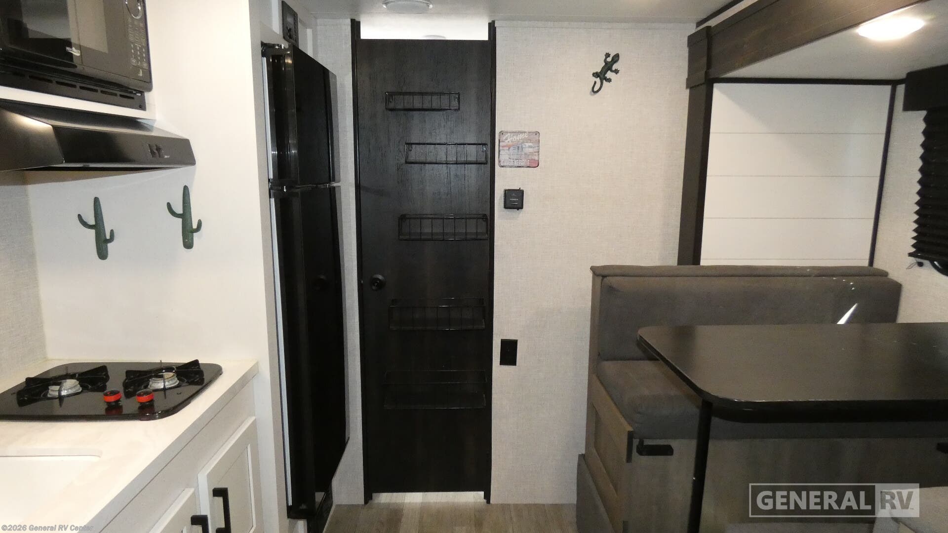 2024 Jayco Jay Flight SLX 183RB - Used Travel Trailer For Sale by General RV Center in Wixom, Michigan