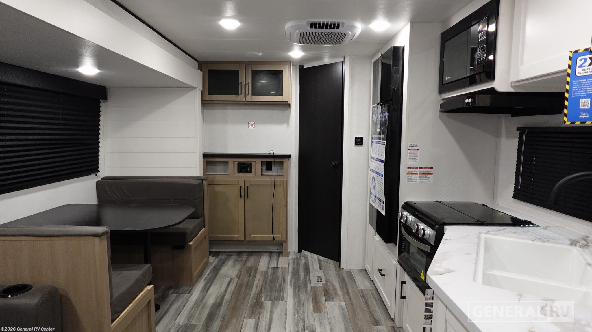 New 2026 Jayco Jay Flight SLX 262RLS available in Wixom, Michigan