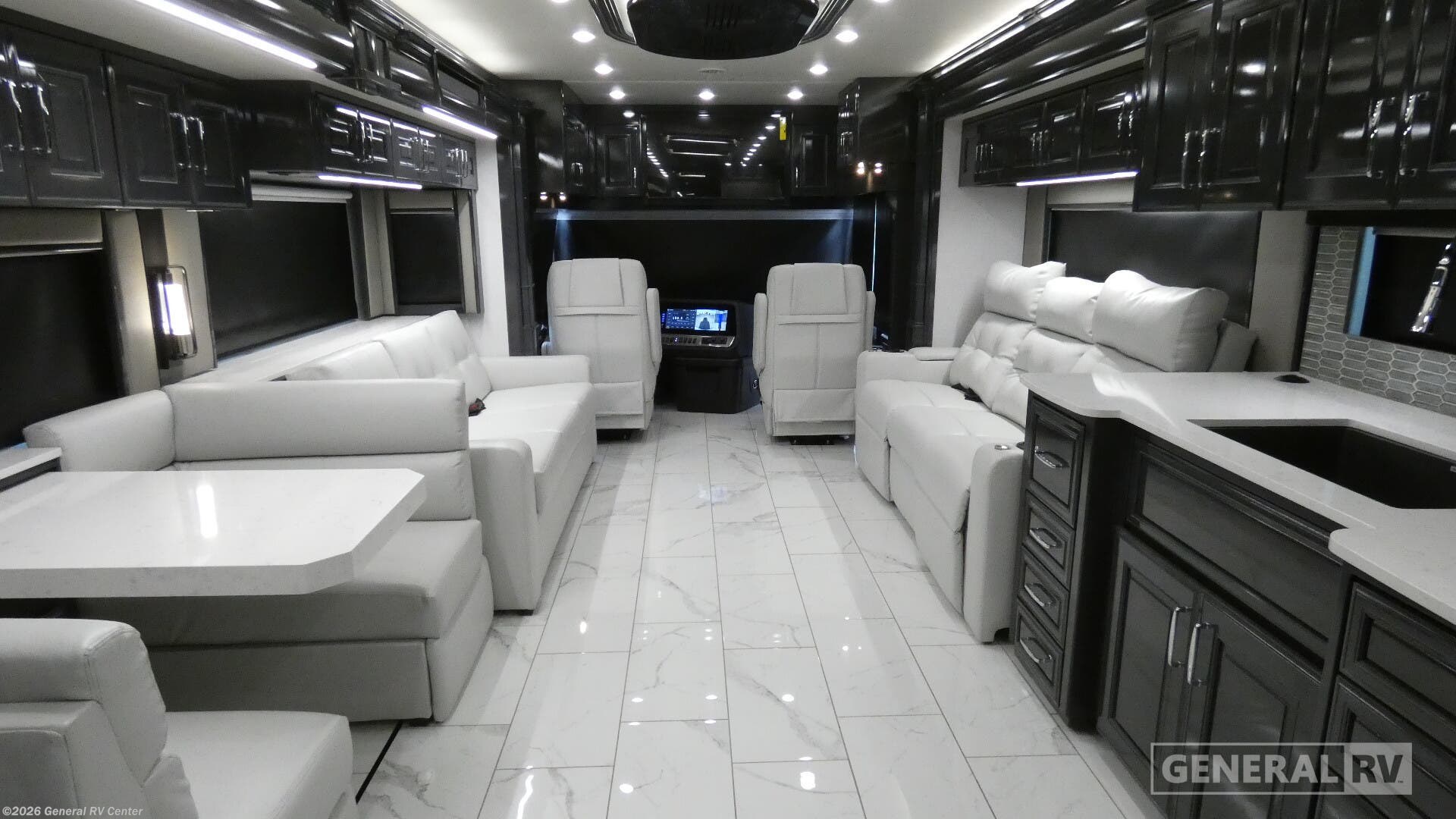 New 2026 American Coach AMER DREAM 45A available in Wixom, Michigan
