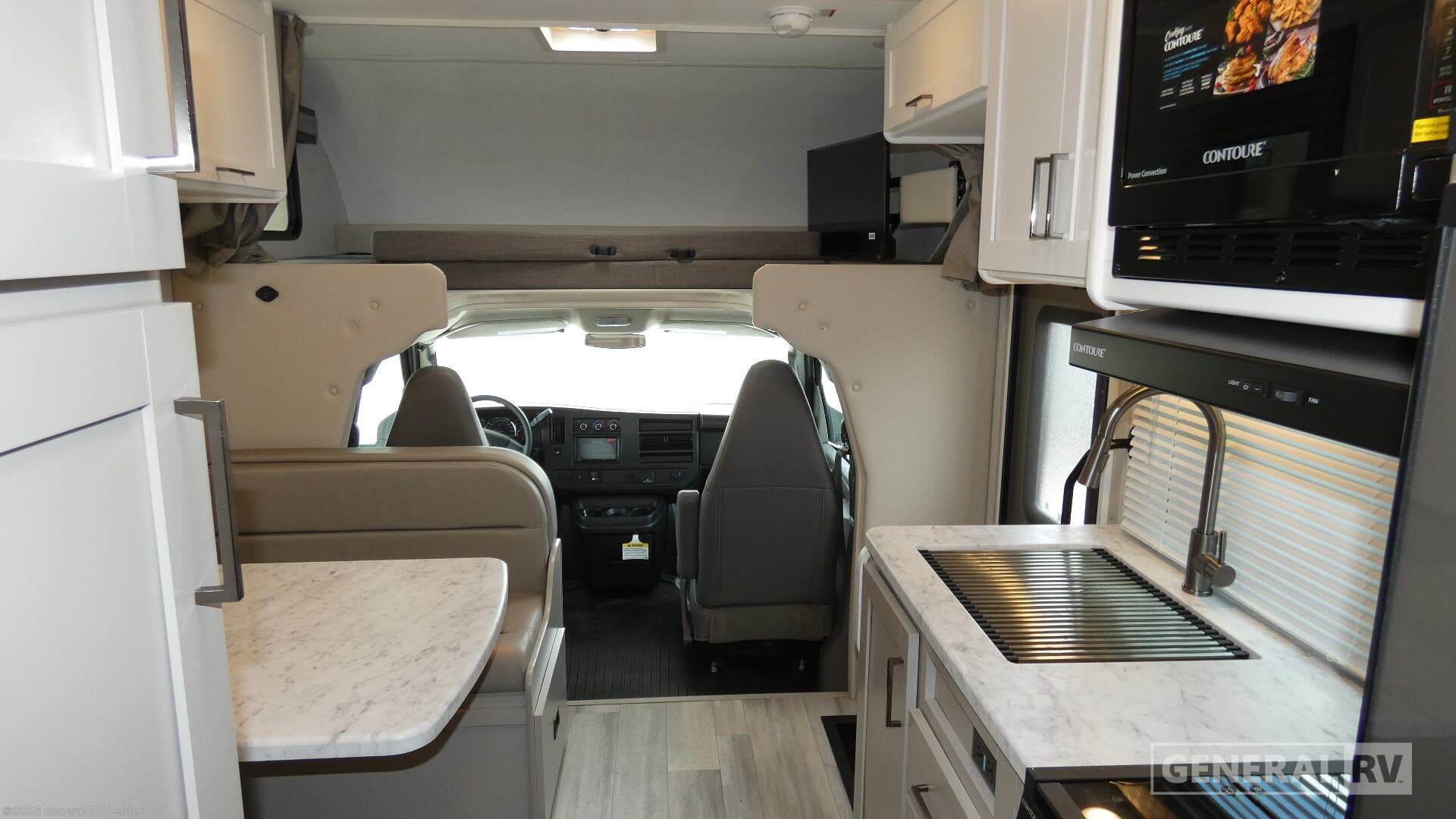 New 2026 Thor Motor Coach Pasadena SE 22SZ available in Wixom, Michigan