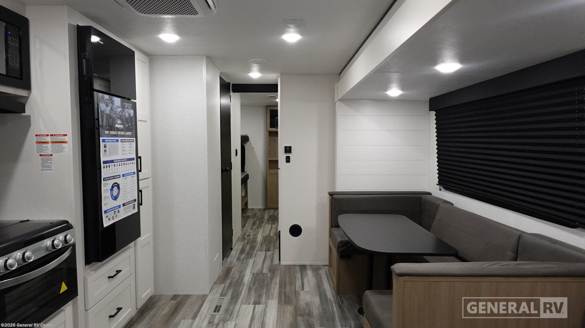 2026 Jayco Jay Flight SLX 321BDS - New Travel Trailer For Sale by General RV Center in Wixom, Michigan