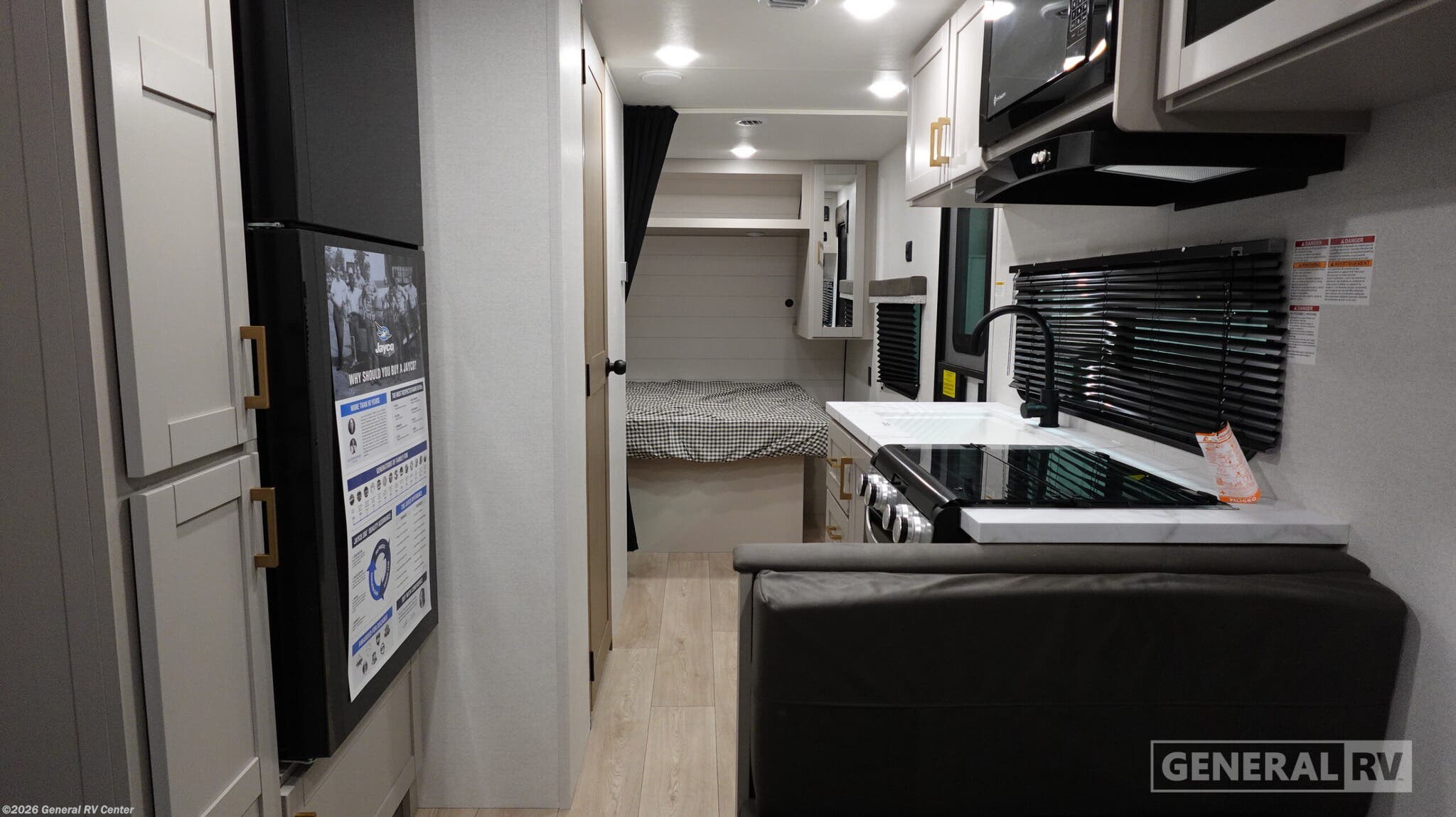 New 2026 Jayco Jay Flight SLX 210QB available in Wixom, Michigan