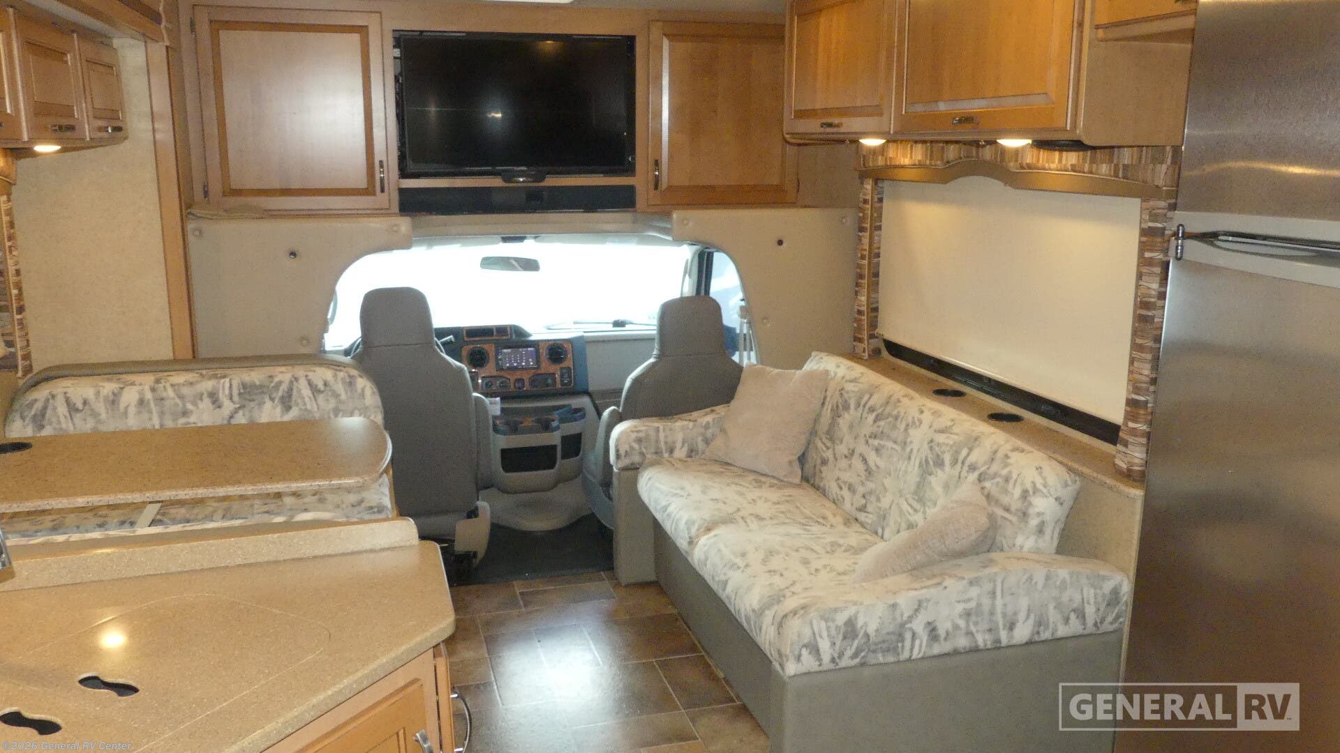 Used 2016 Thor Motor Coach Chateau 31W available in Wixom, Michigan