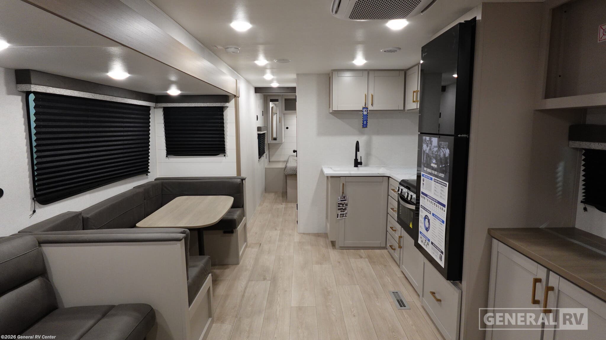 New 2026 Jayco Jay Flight SLX 330TBS available in Wixom, Michigan
