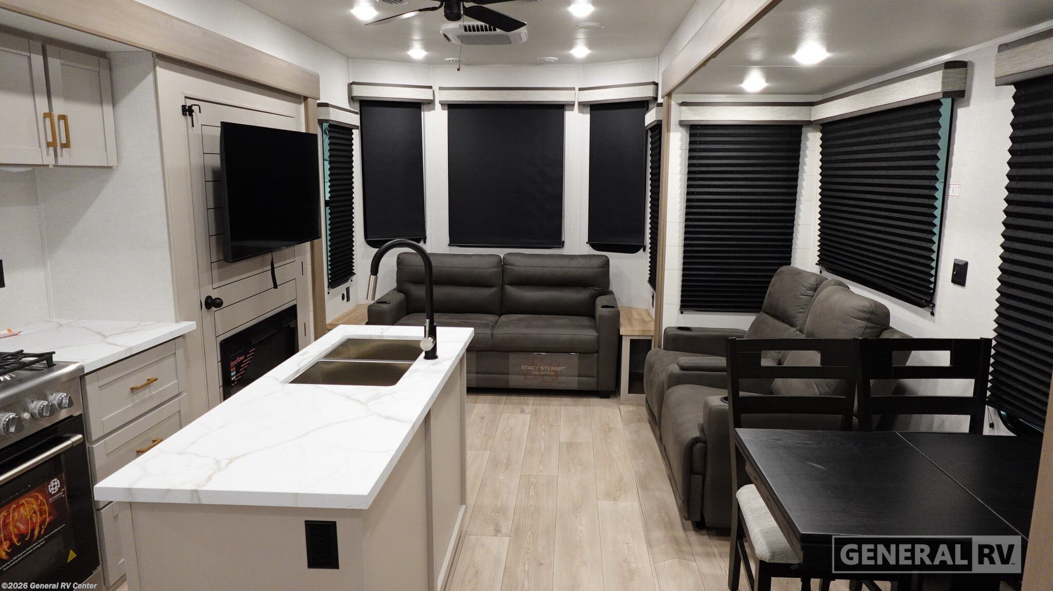 New 2026 Jayco Jay Flight Bungalow 401FLTS available in Wixom, Michigan