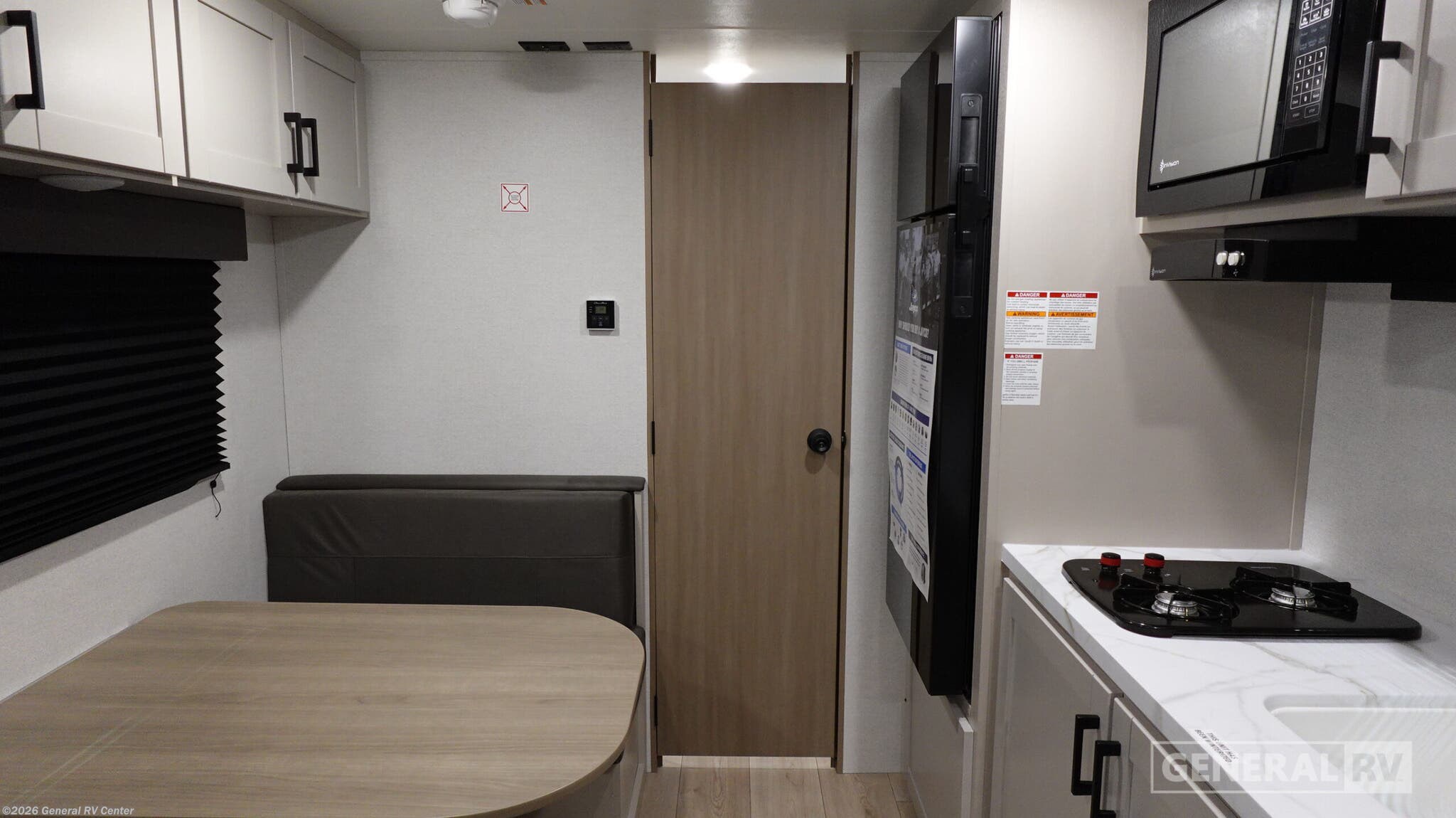 2026 Jayco Jay Flight SLX 175FQ - New Travel Trailer For Sale by General RV Center in Wixom, Michigan