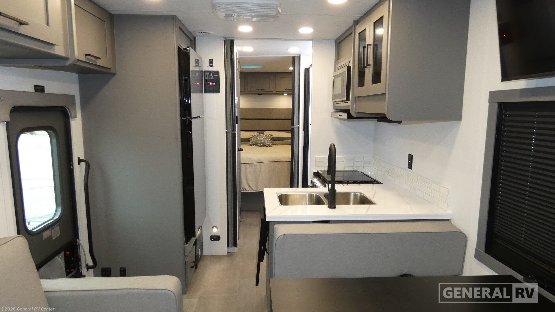 2027 Coachmen Encore SE 27XPS - New Class A For Sale by General RV Center in Wixom, Michigan