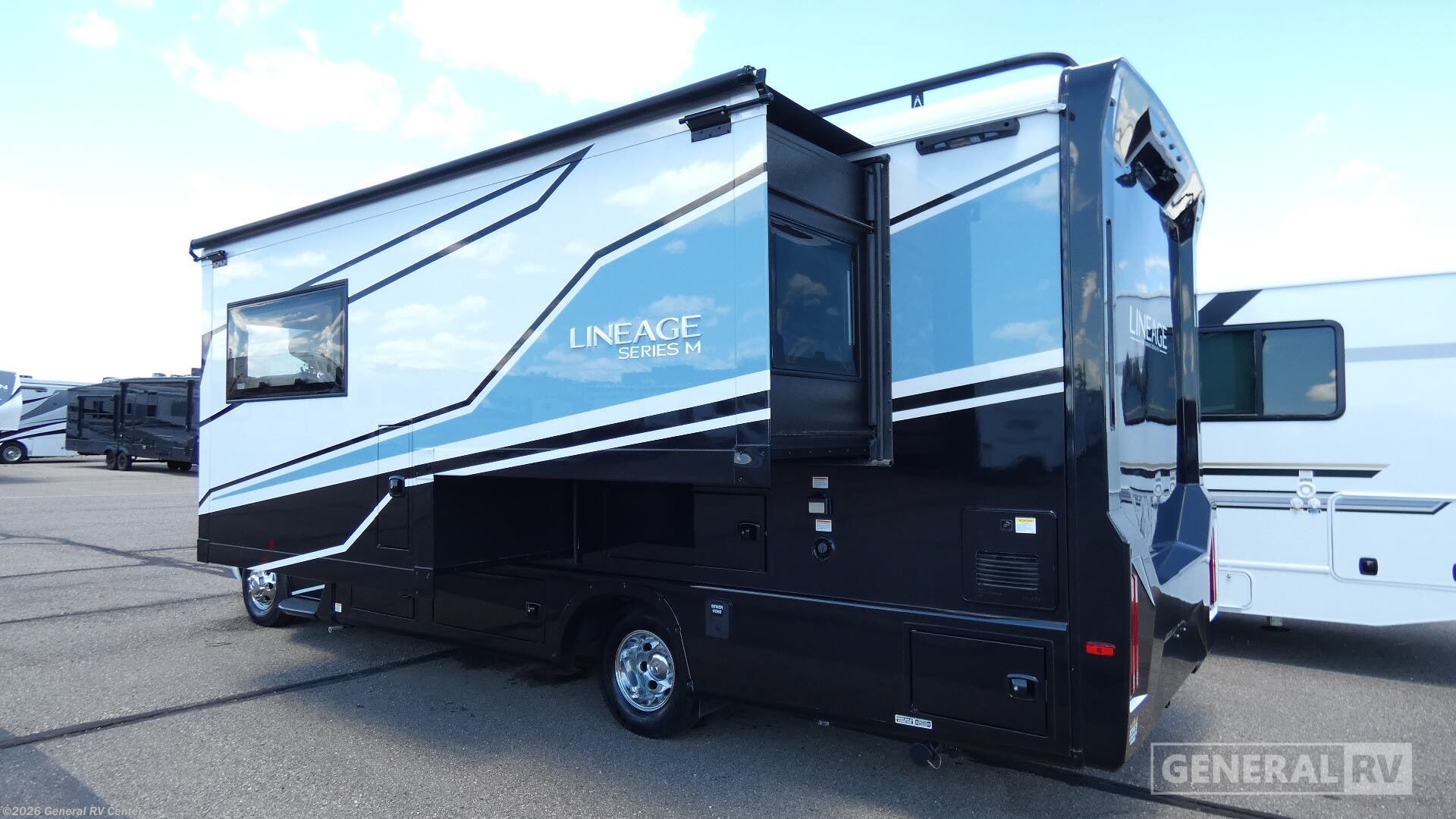 2026 Lineage Series M 25FW by Grand Design from General RV Center in Wixom, Michigan