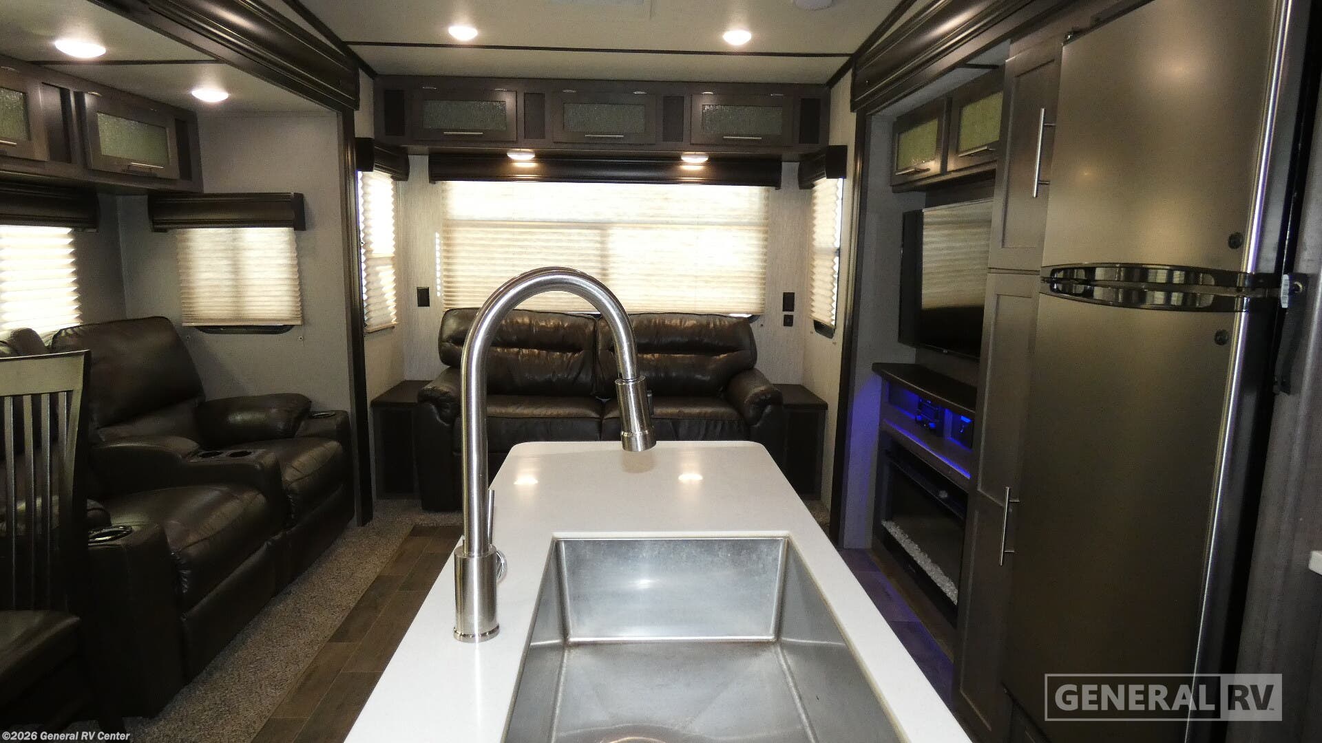 2019 CrossRoads Cruiser Aire 29SI - Used Fifth Wheel For Sale by General RV Center in Wixom, Michigan