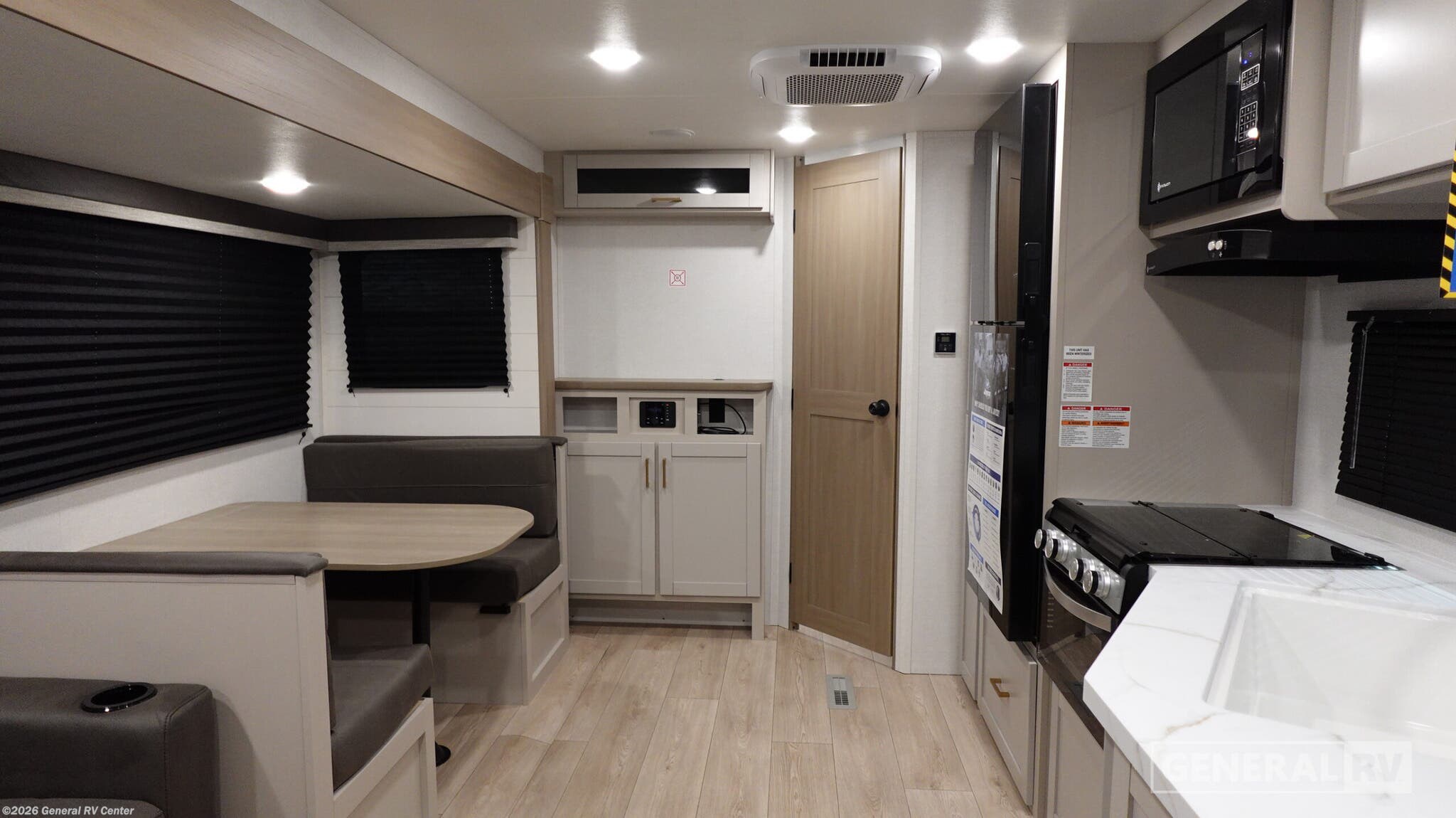 New 2027 Jayco Jay Flight SLX 262RLS available in Wixom, Michigan