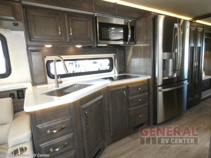 2025 Entegra Coach Accolade XL 37M RV for Sale in Birch Run, MI 48415 ...