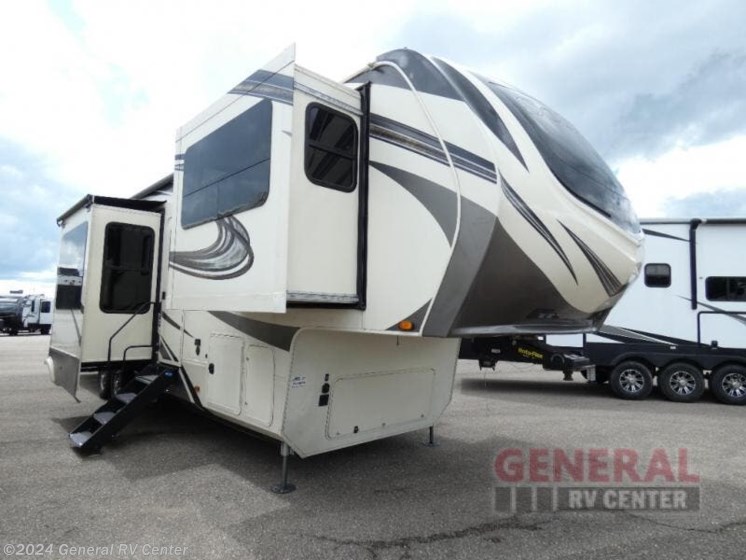 Used 2020 Grand Design Solitude 380FL available in Birch Run, Michigan