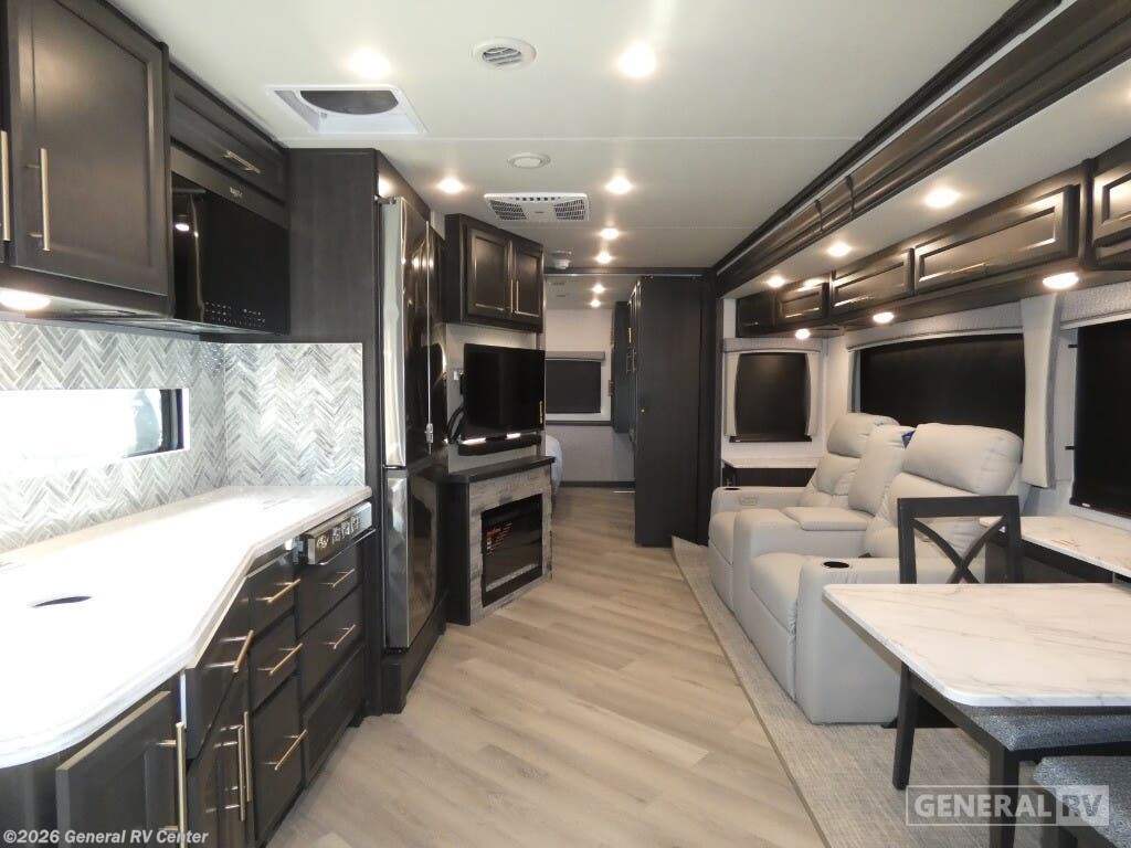 2025 Holiday Rambler Vacationer 33C - New Class A For Sale by General RV Center in Birch Run, Michigan