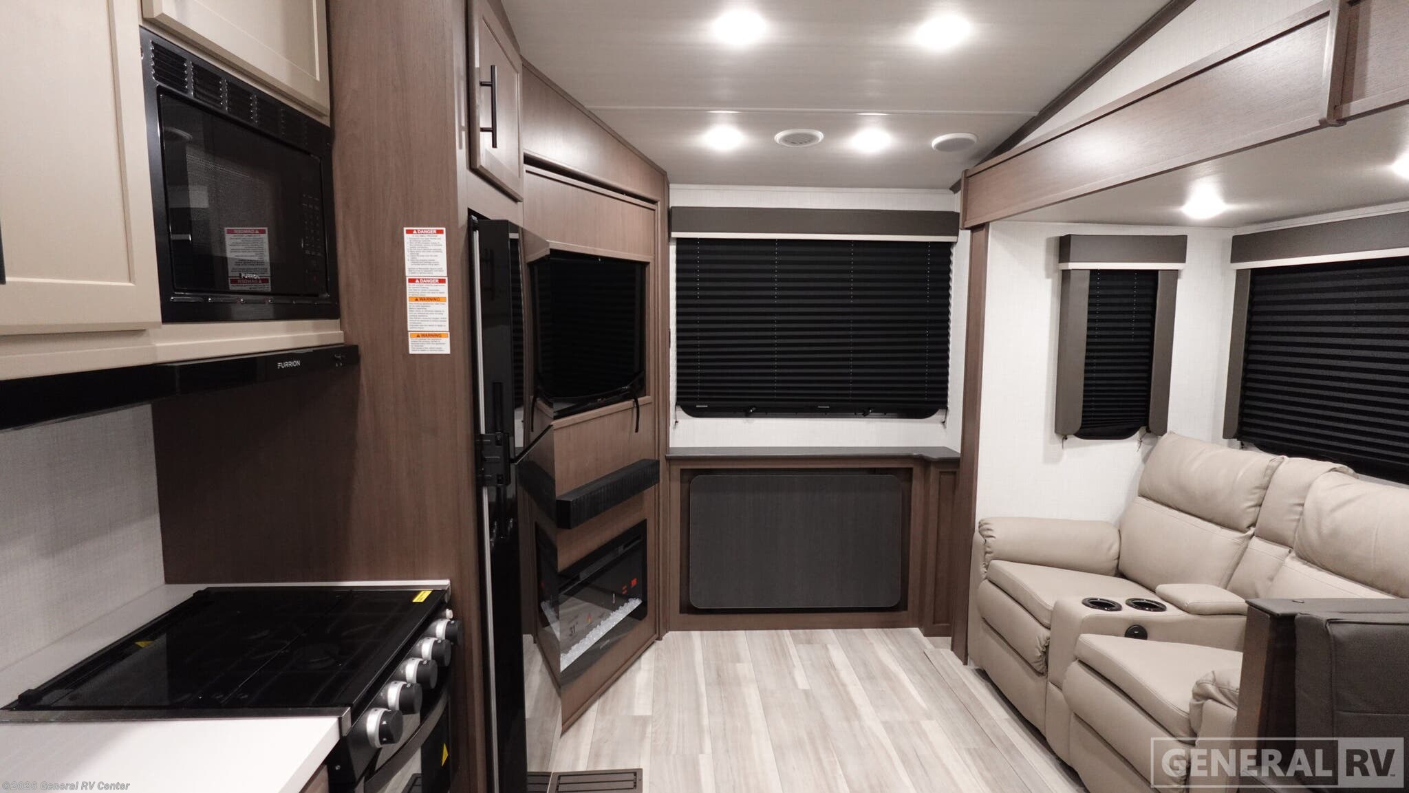 2026 Keystone Cougar 2400RE - New Fifth Wheel For Sale by General RV Center in Birch Run, Michigan
